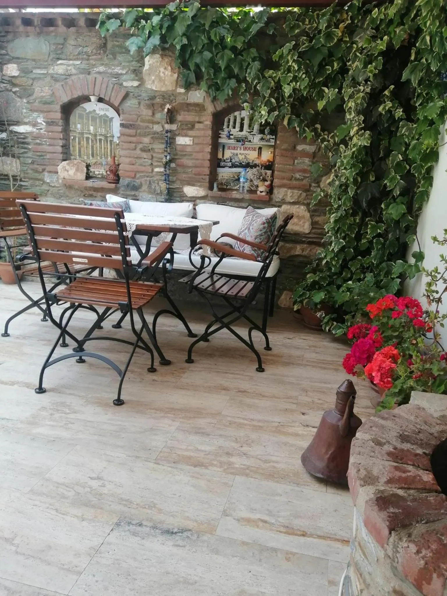 Garden in Hotel Mary's House