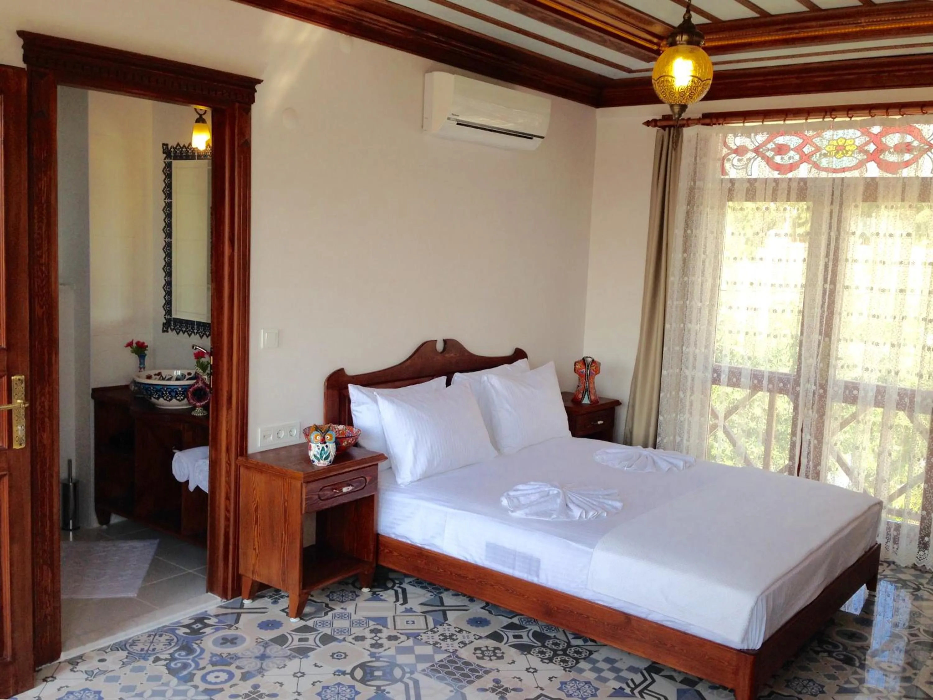 Photo of the whole room in Hotel Mary's House