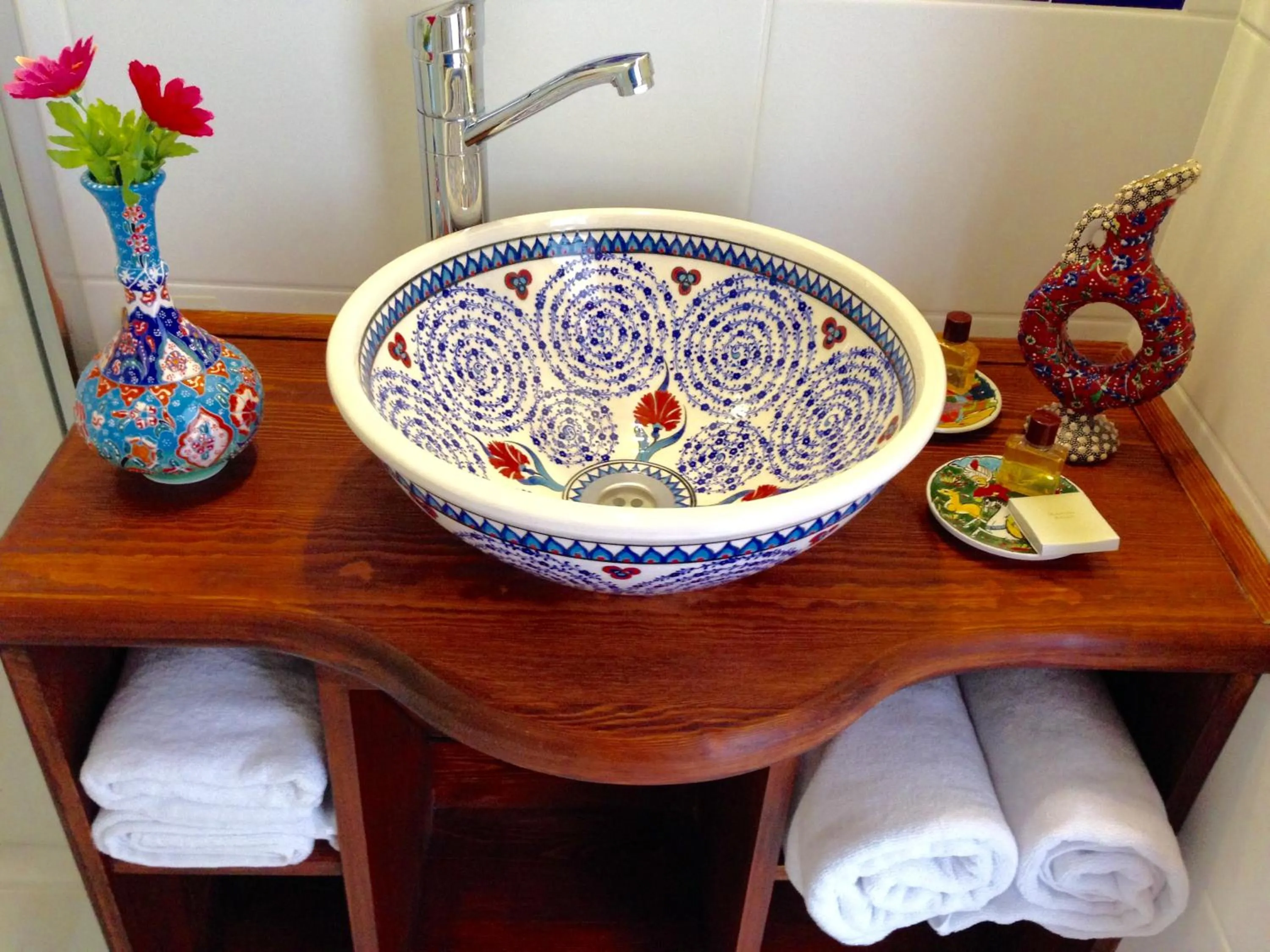 Bathroom in Hotel Mary's House