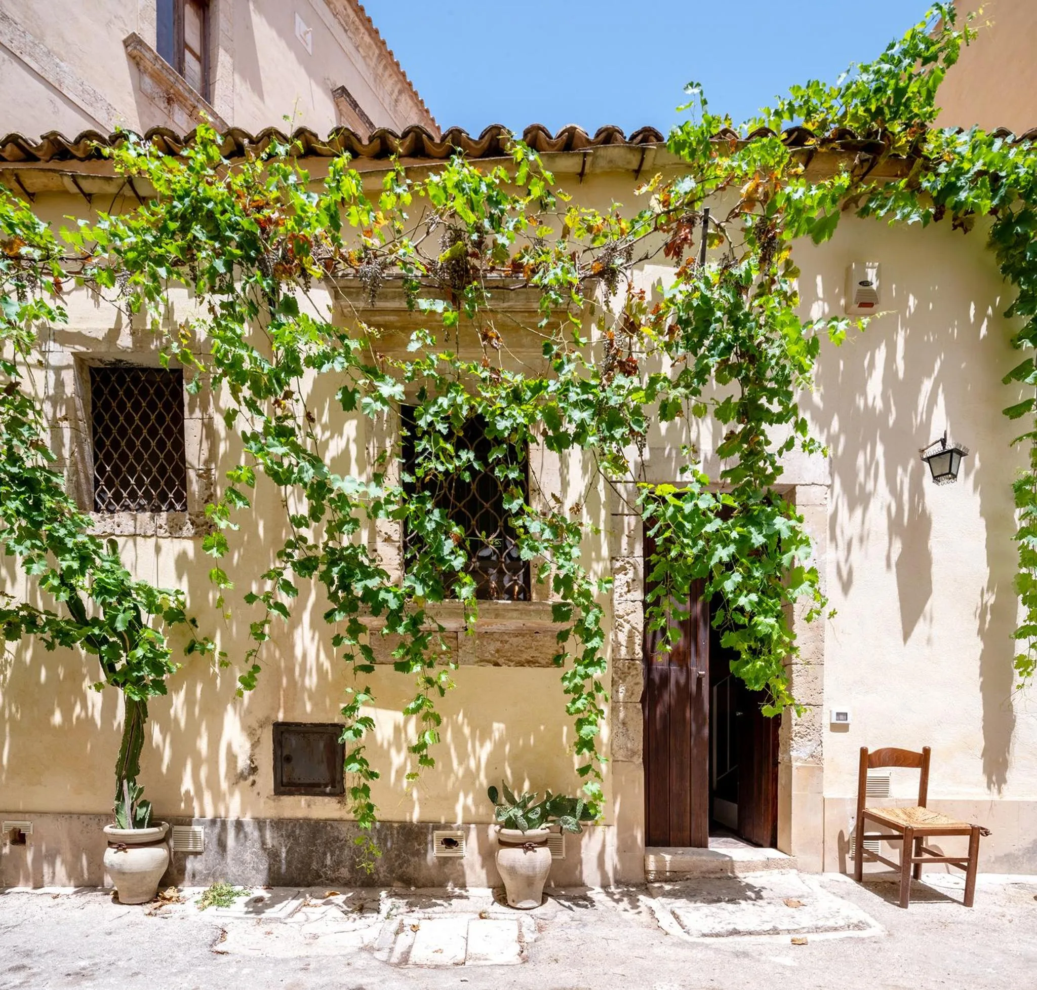 Property building in Ziolì