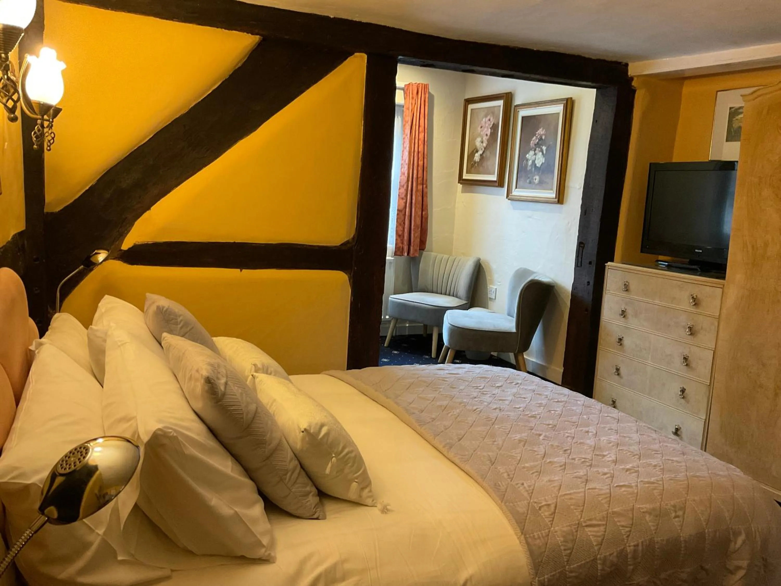 Bed in The Jolly Farmer