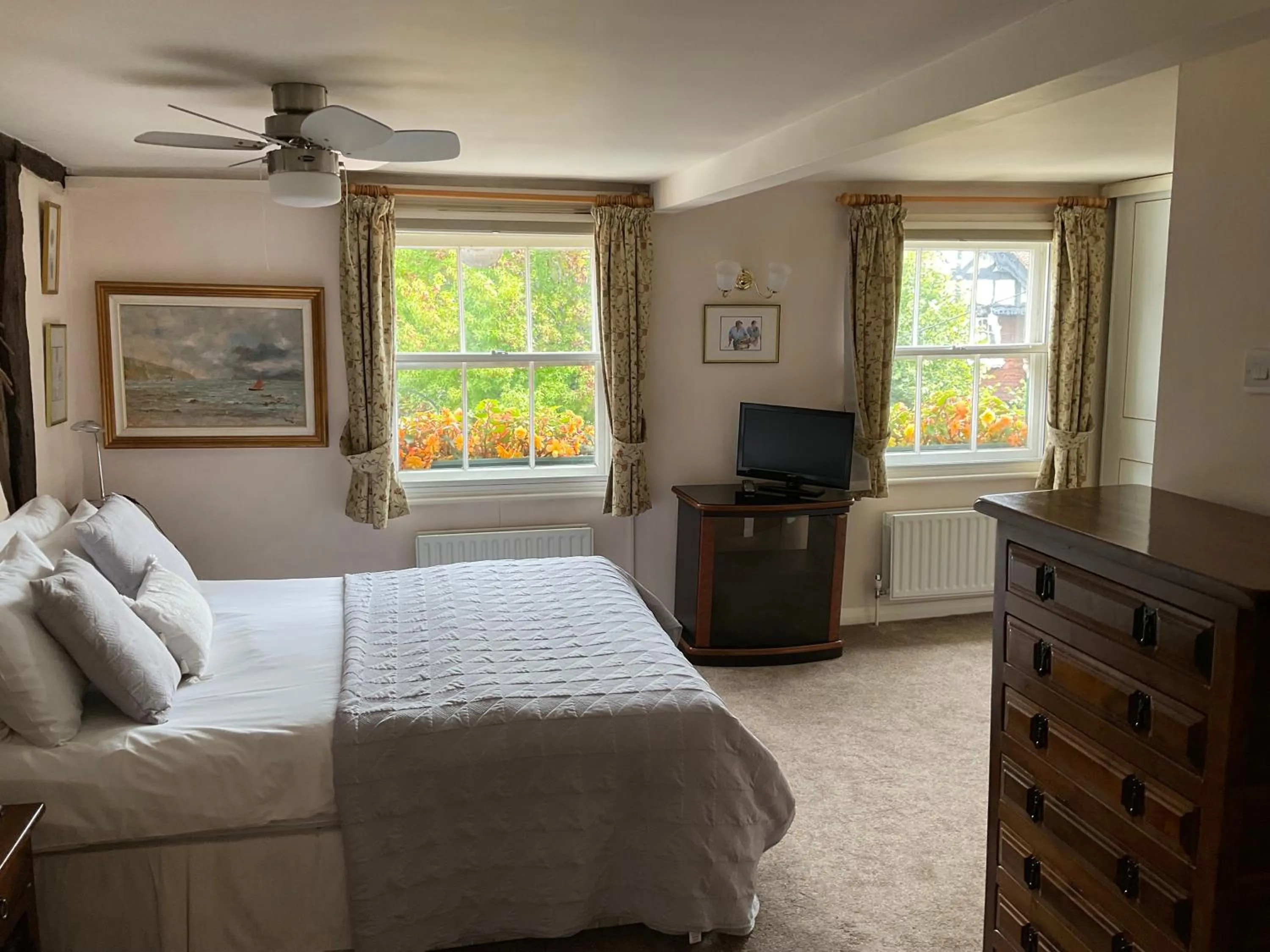 Bed in The Jolly Farmer