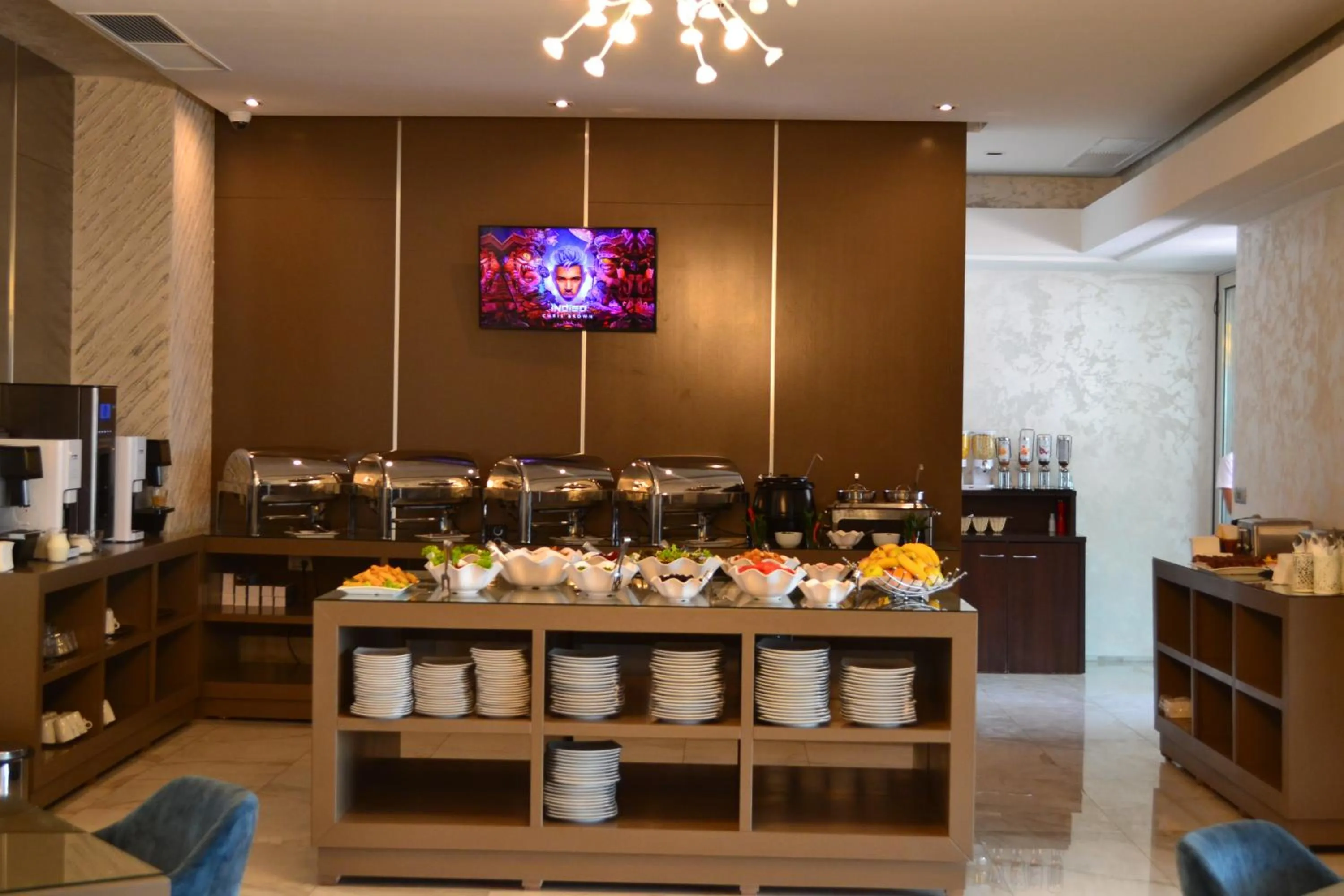 Restaurant/places to eat in Hotel Union