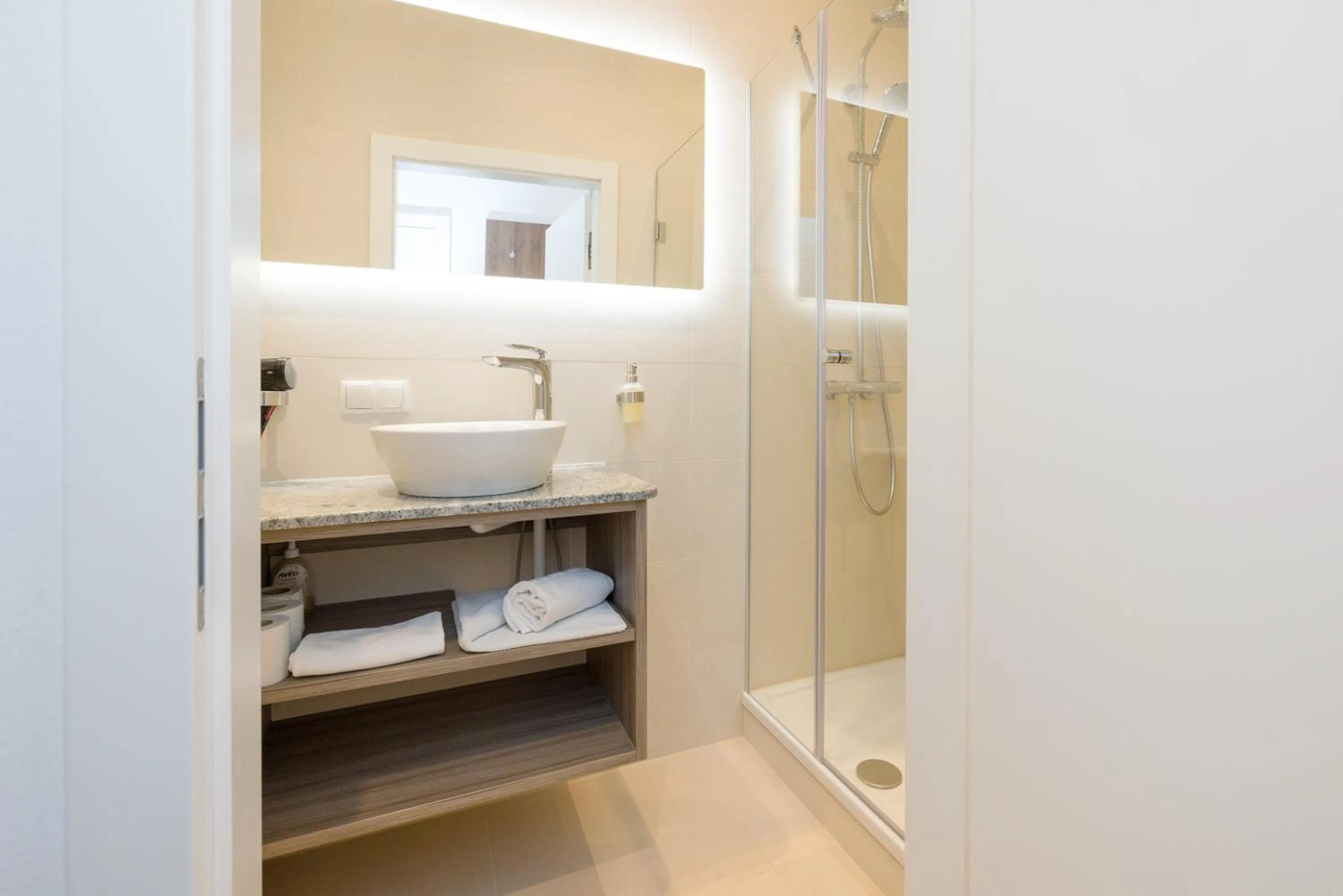 Vienna Stay Apartments or Rooms 1050