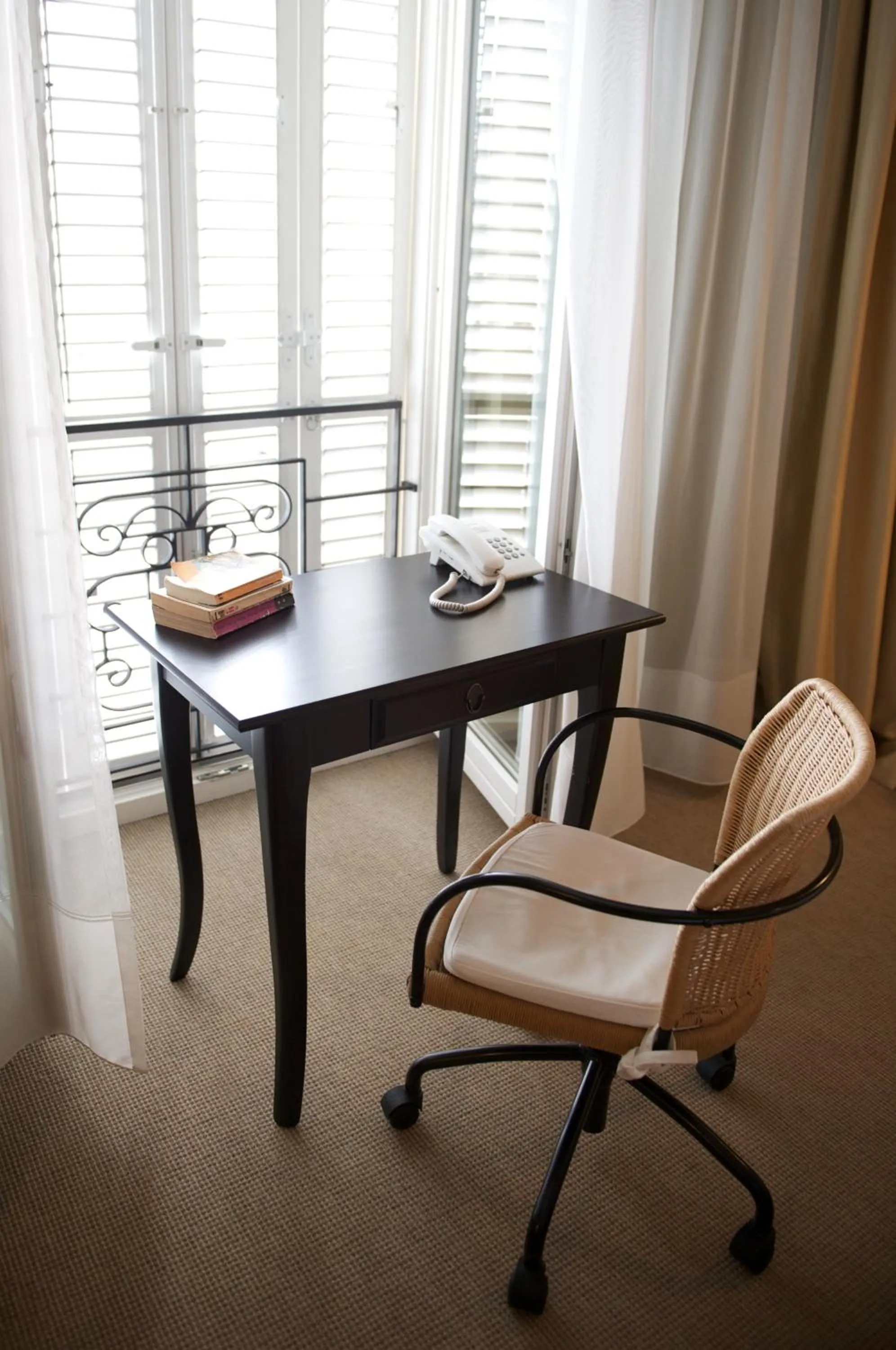 Seating area in Hotel Vanilla