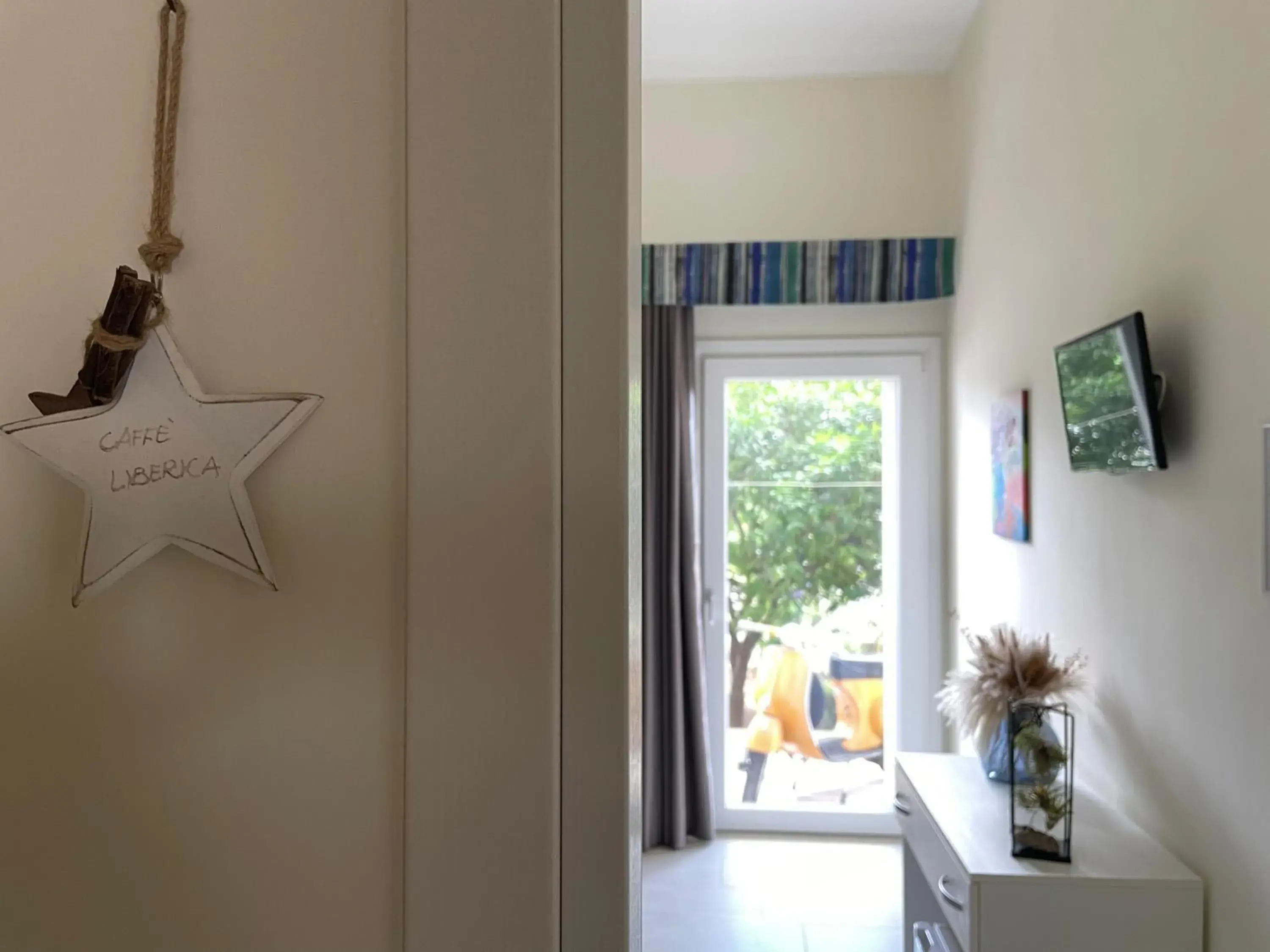 Triple Room in B&B Cafe' Fausu Triple Room in B&B Cafe' Fausu