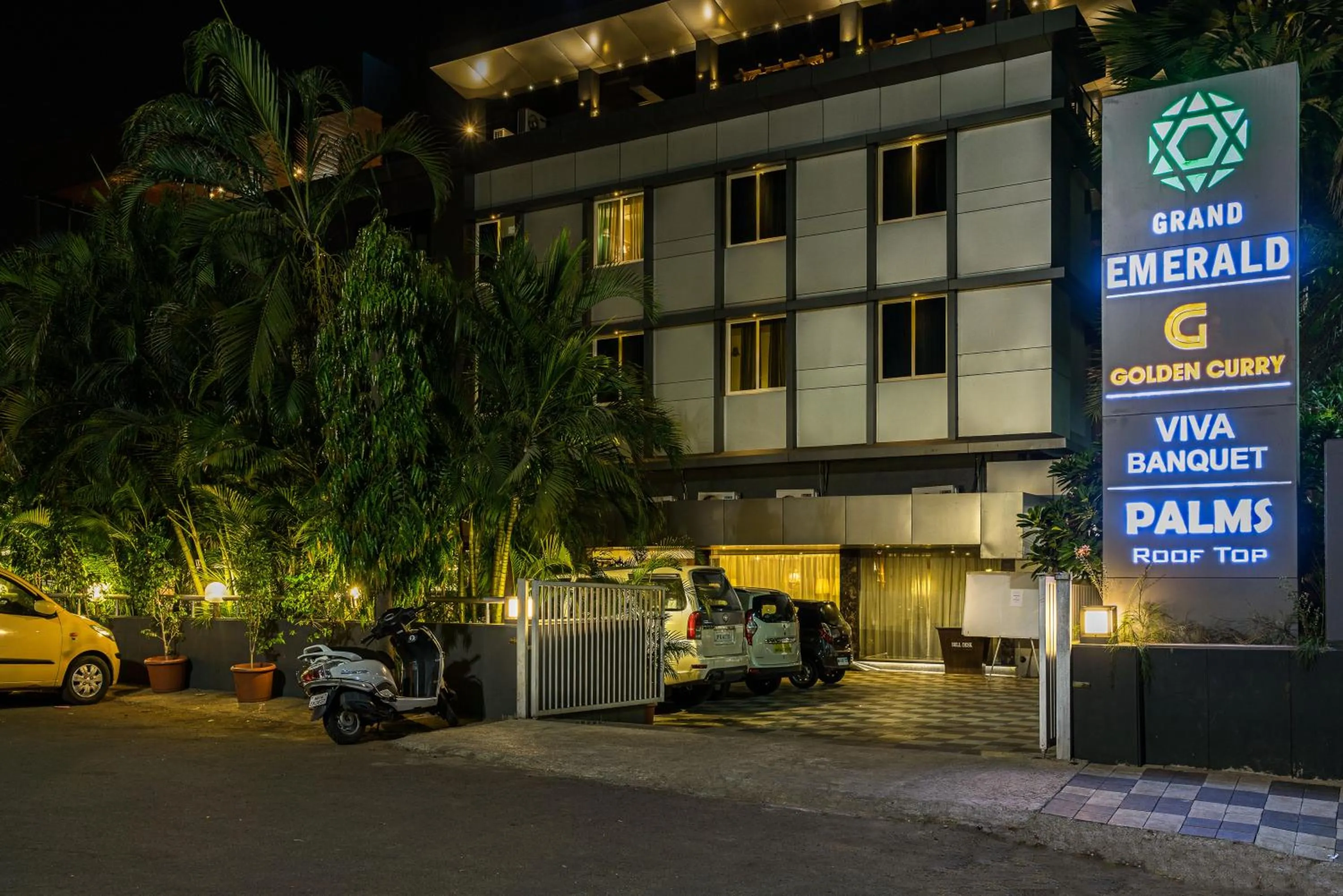 Facade/entrance in Treebo Premium Grand Emerald