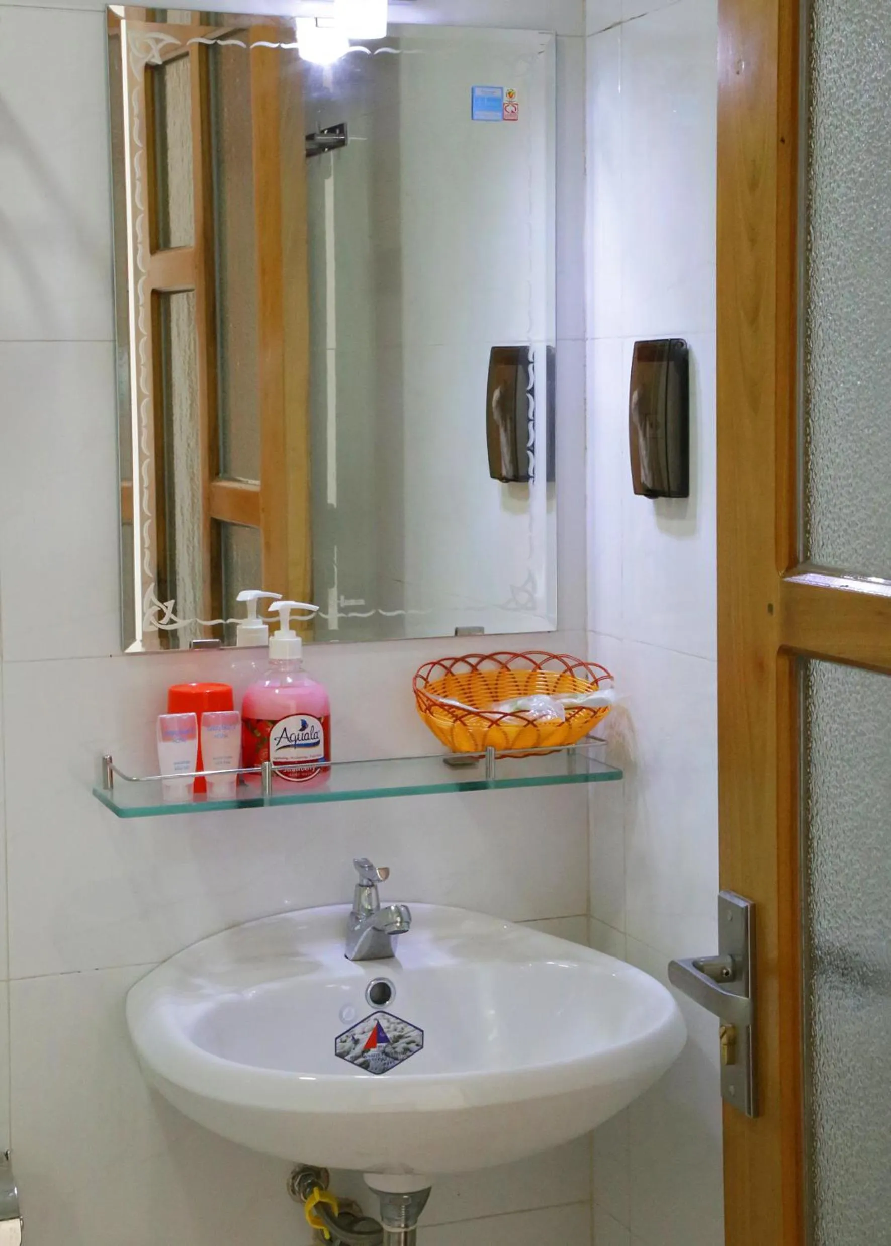 Bathroom in Danang Beach 2 Hotel