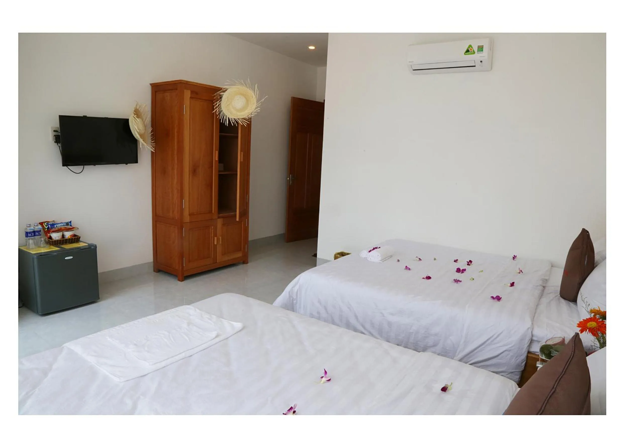 Bed in Danang Beach 2 Hotel