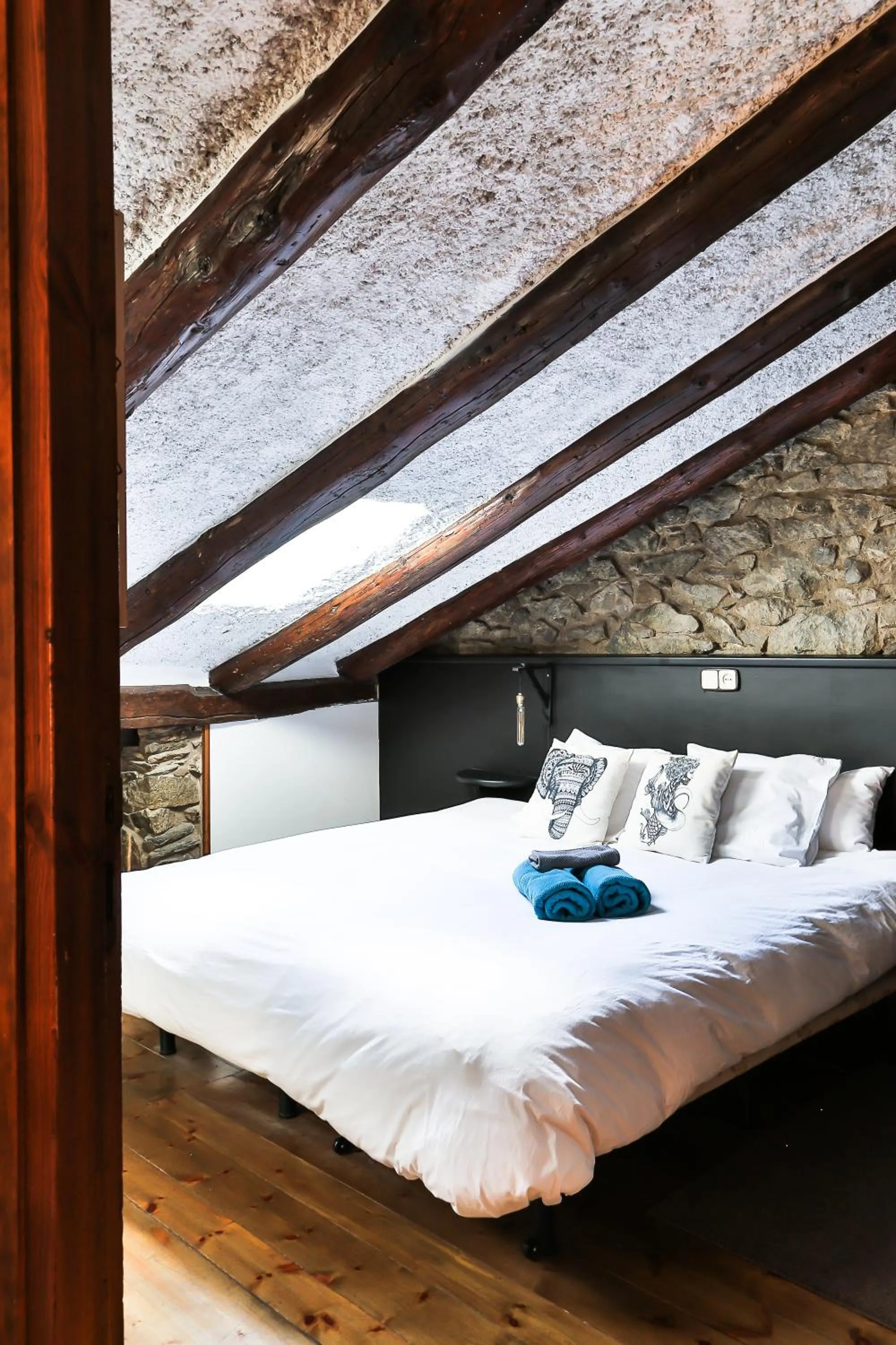 Bed in Hostal Cisco de Sans