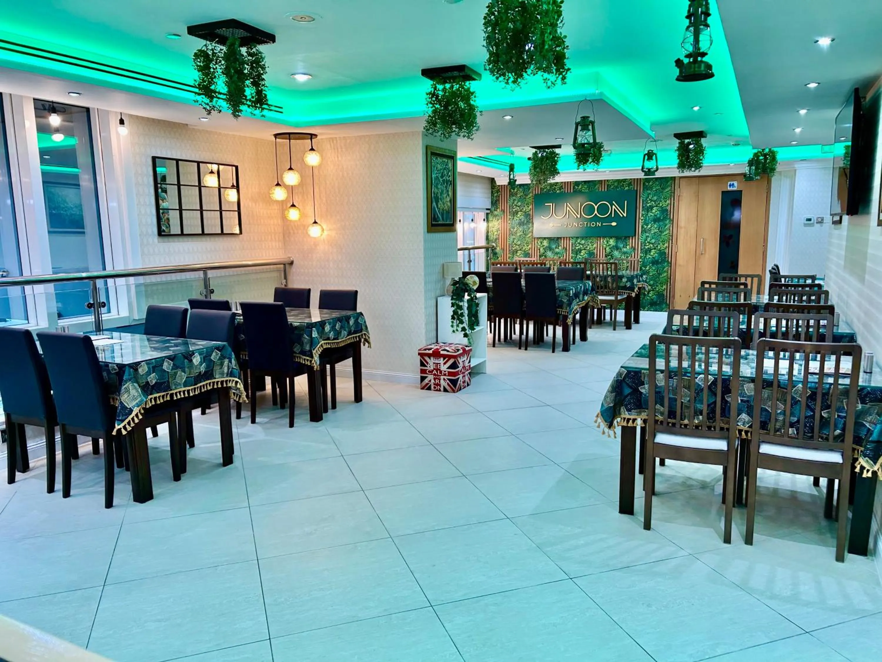 Restaurant/places to eat in Al Nakheel Hotel Apartments Abu Dhabi