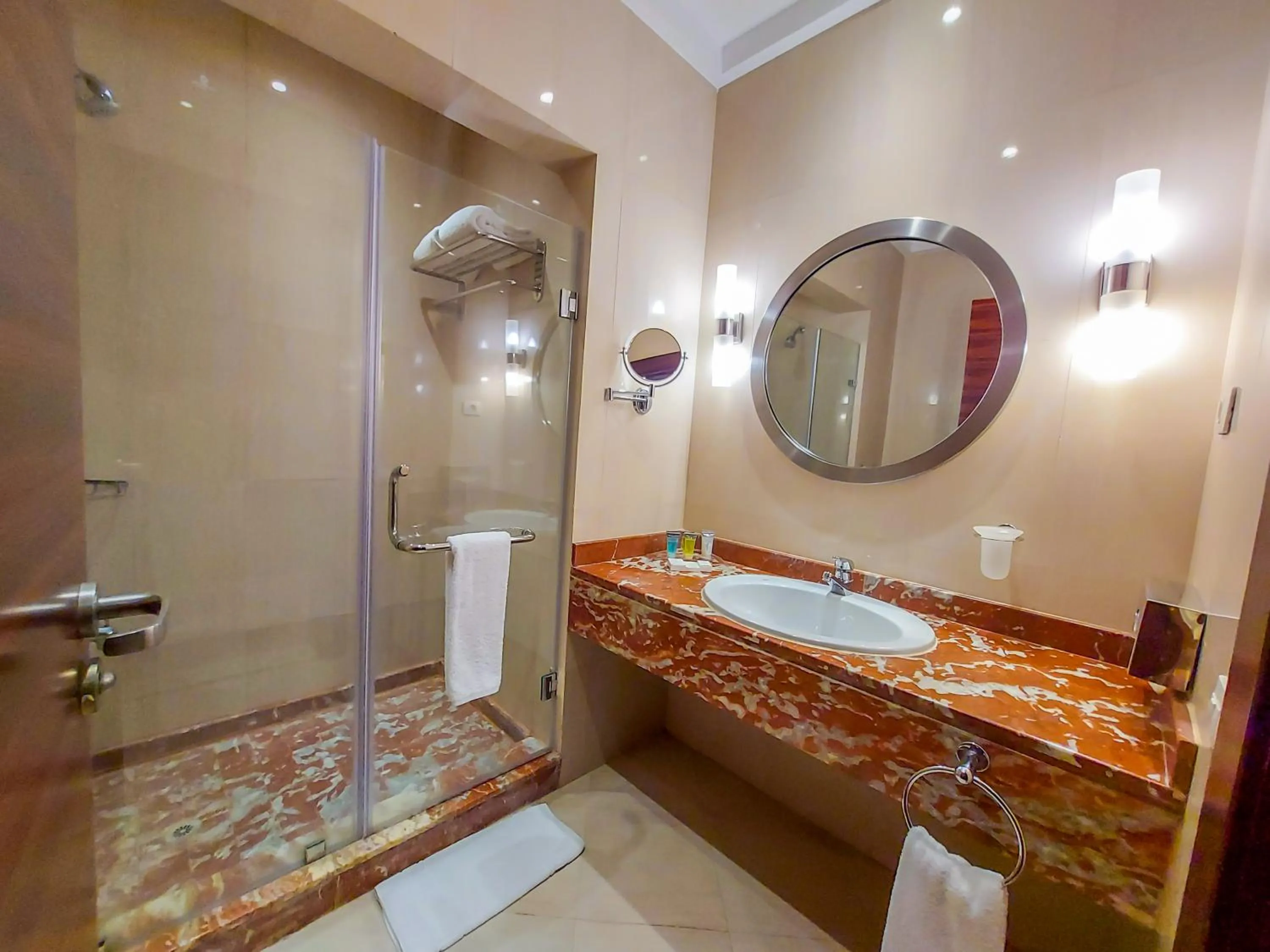 Garden in Helnan Dream Hotel and Conference Center