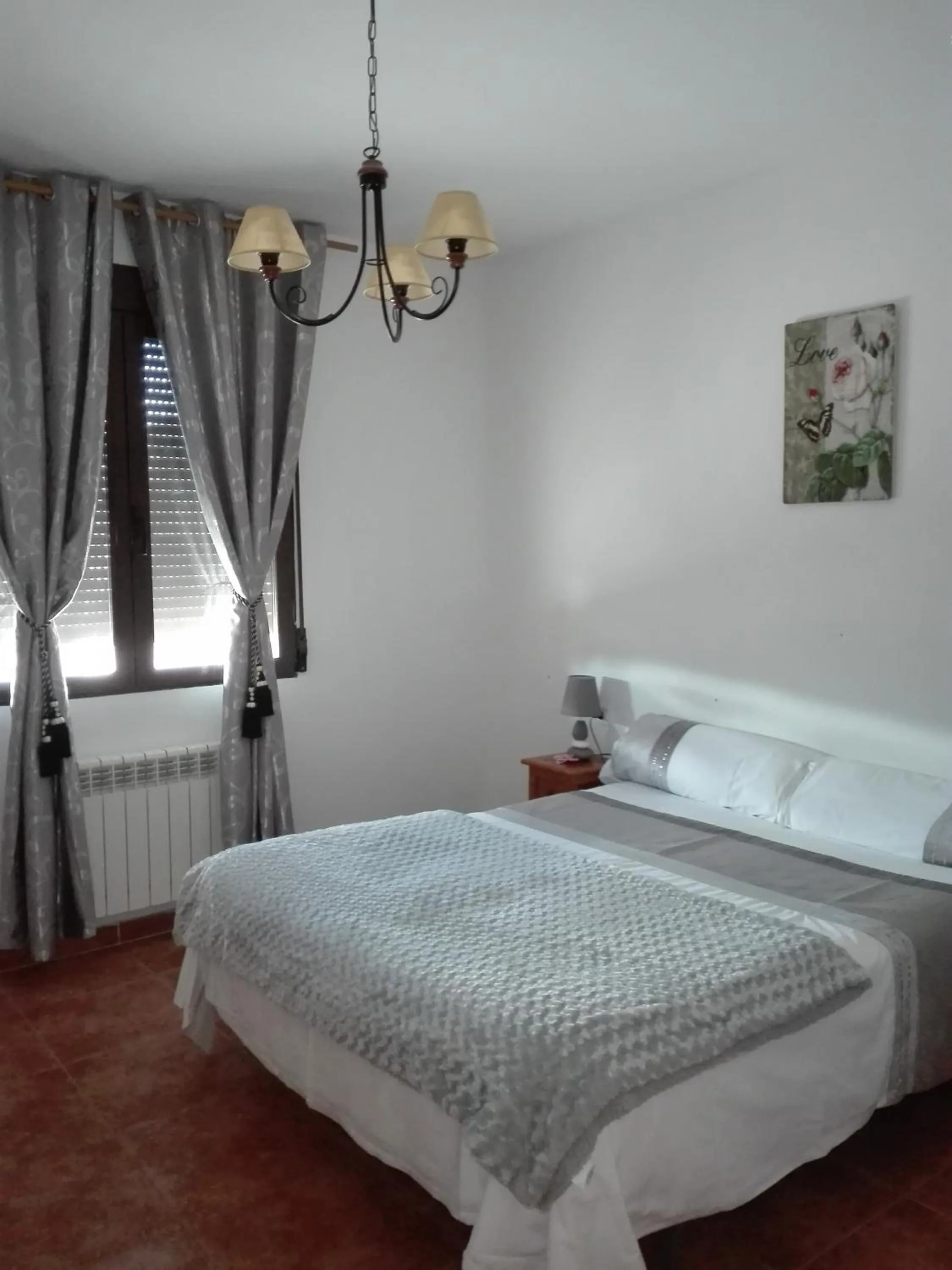 Photo of the whole room, Bed in La Sabina
