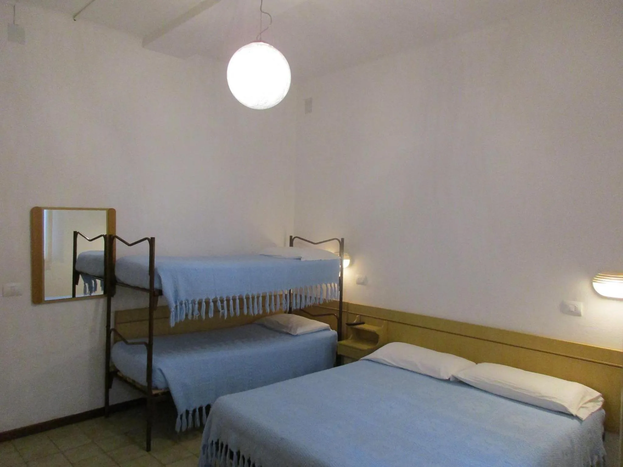 Bed in Hotel Pensione Ornella