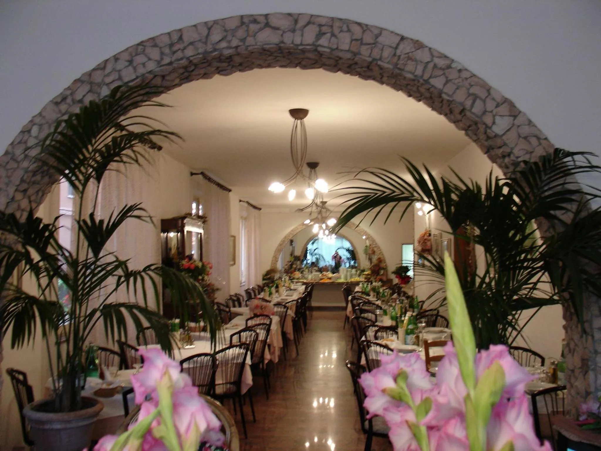 Restaurant/places to eat in Hotel Pensione Ornella