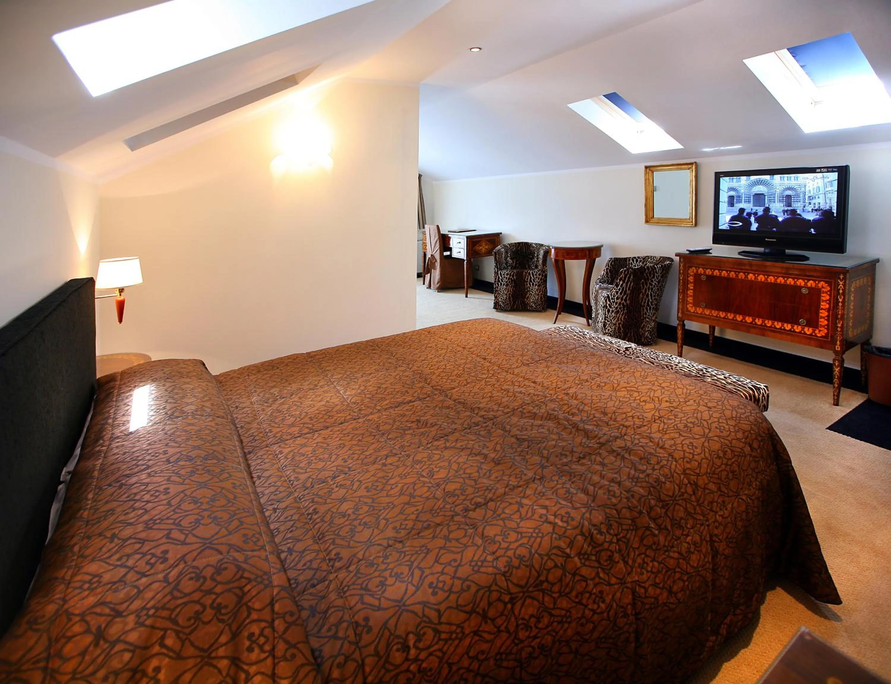 Superior Double Room in Vigo Hotel