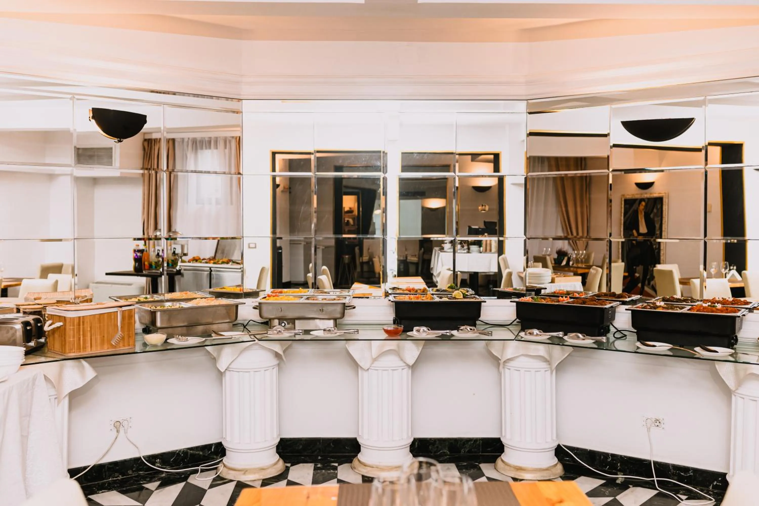 Banquet/Function facilities in Vigo Hotel