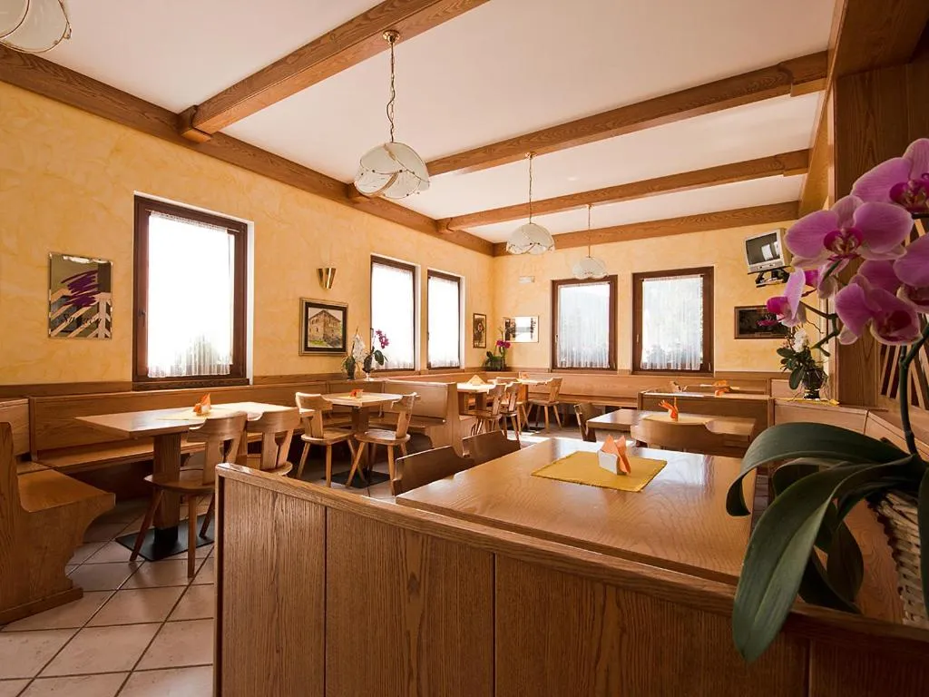 Restaurant/places to eat in Albergo Alpino da Tullio