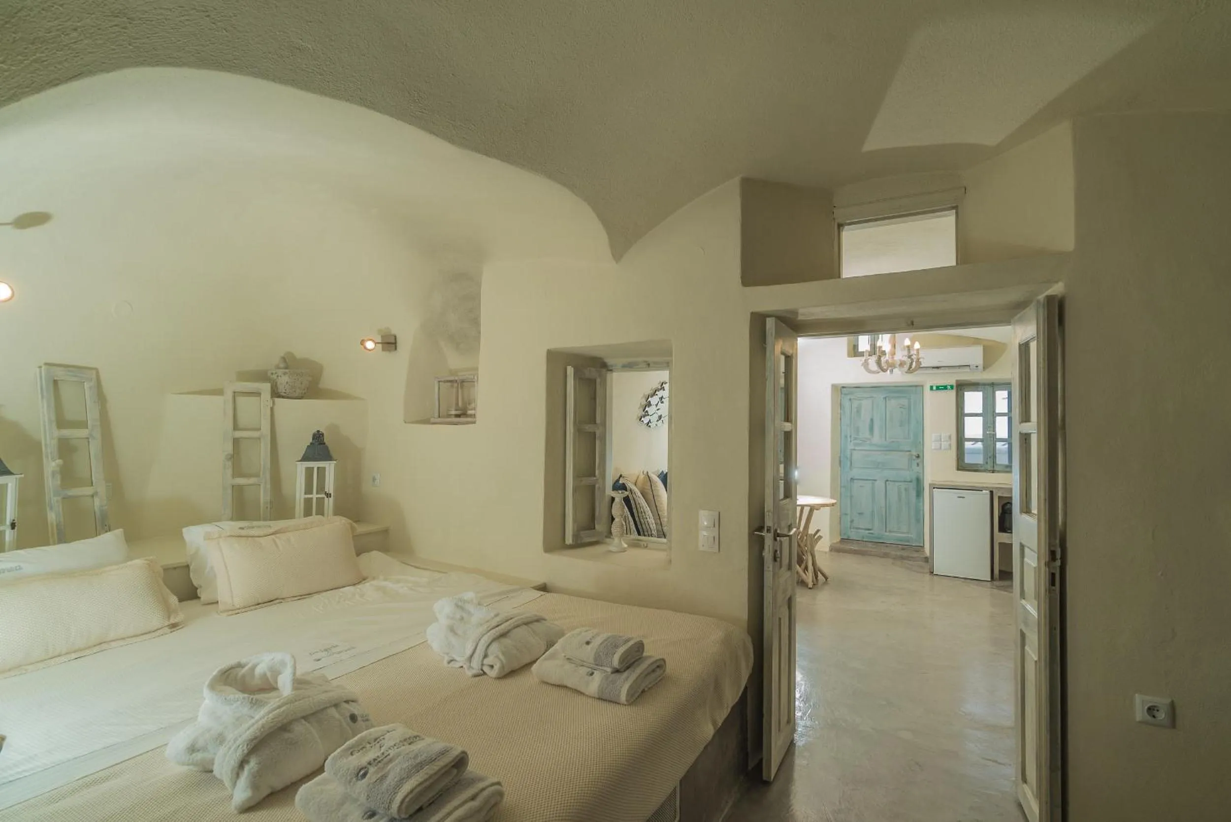 Bedroom, Bed in Kaleidoscope Cave Houses