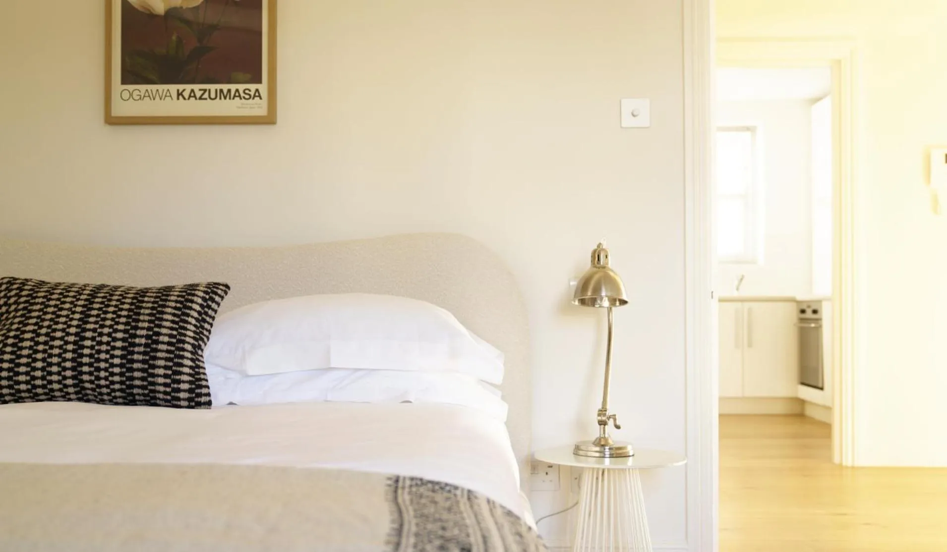 Bed in Europa House Apartments