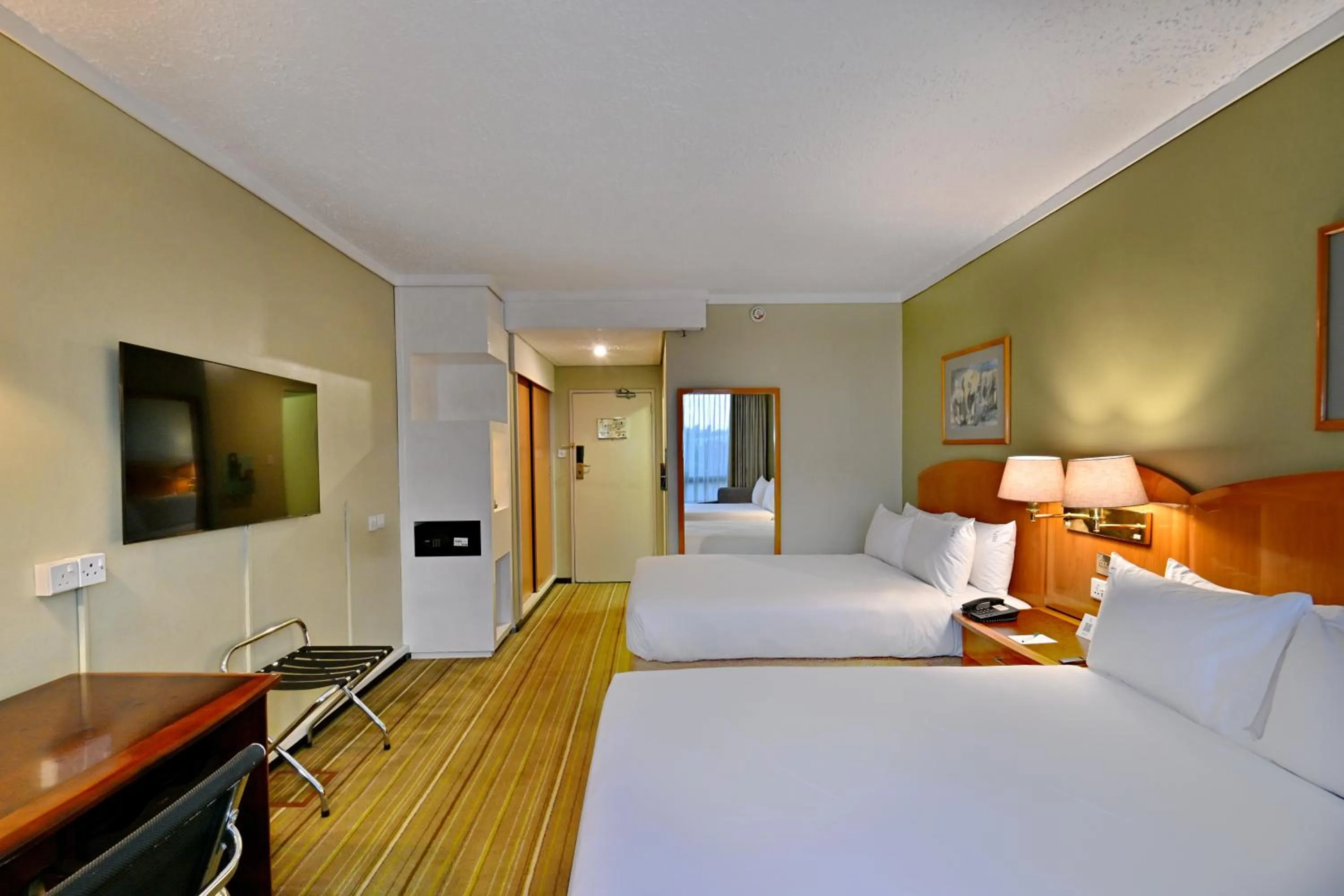 Bedroom, Bed in Holiday Inn - Harare by IHG