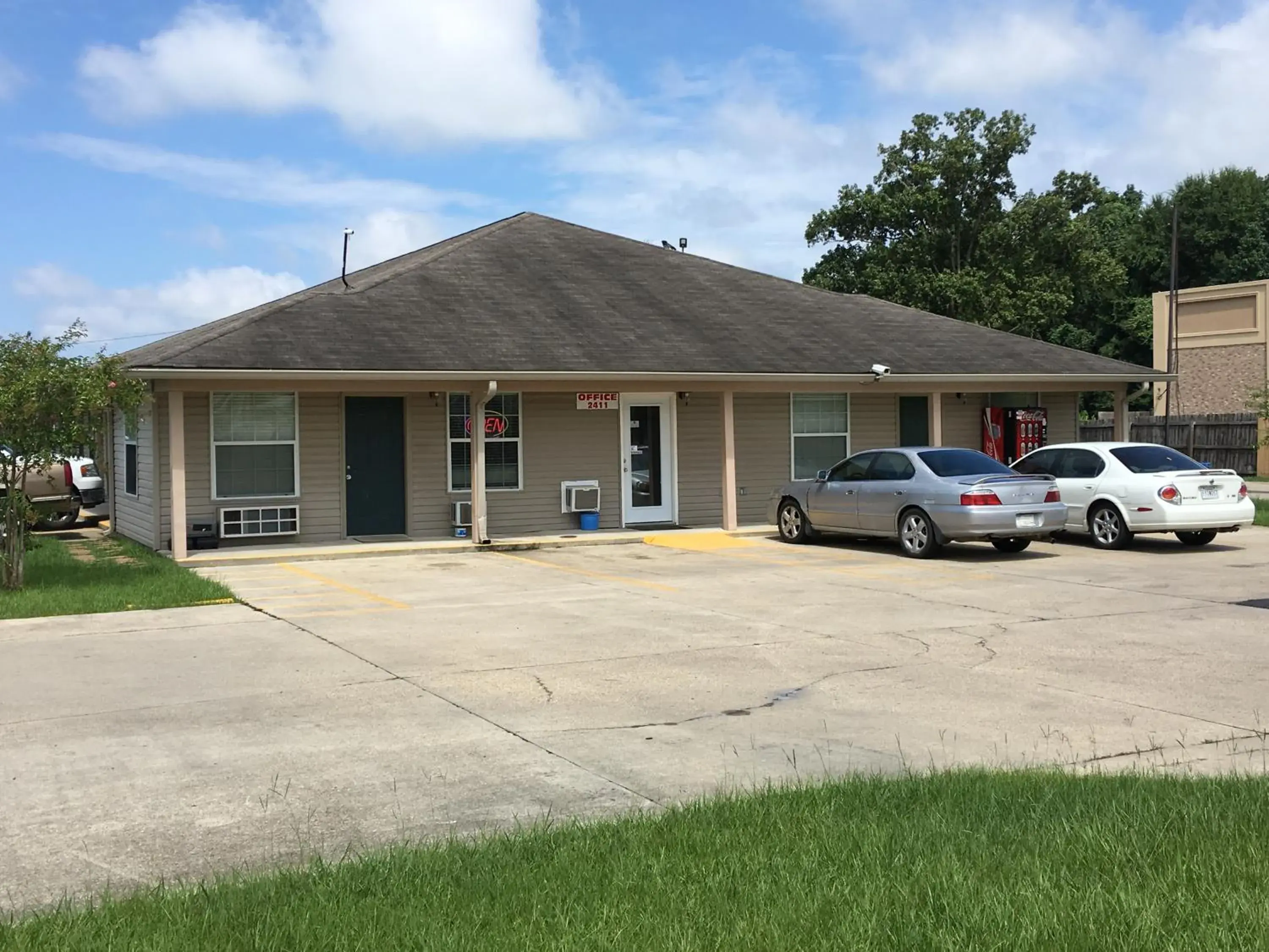 Cajun Country Inn Cajun Country Inn