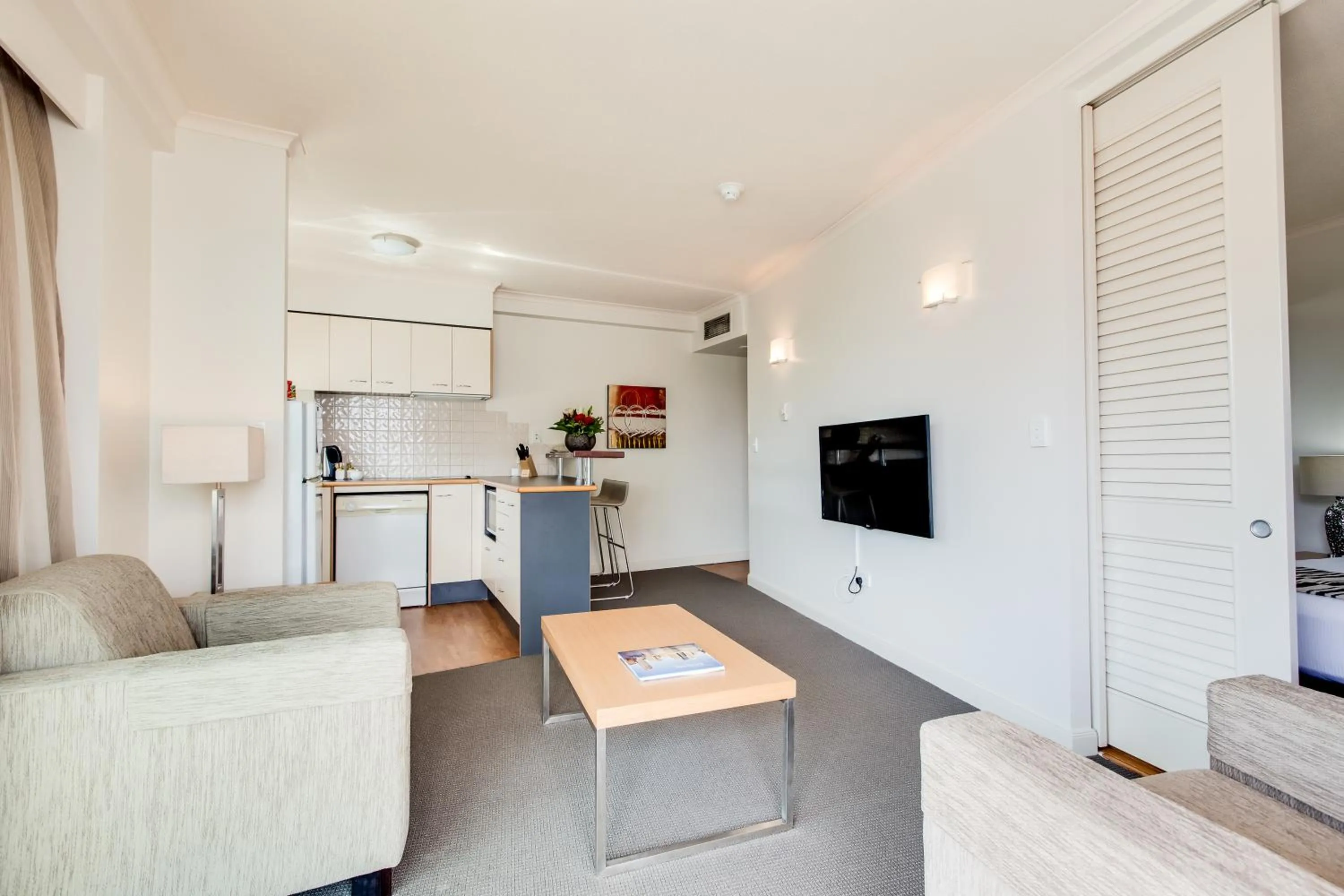 Seating area in Cosmo Apartment Hotel