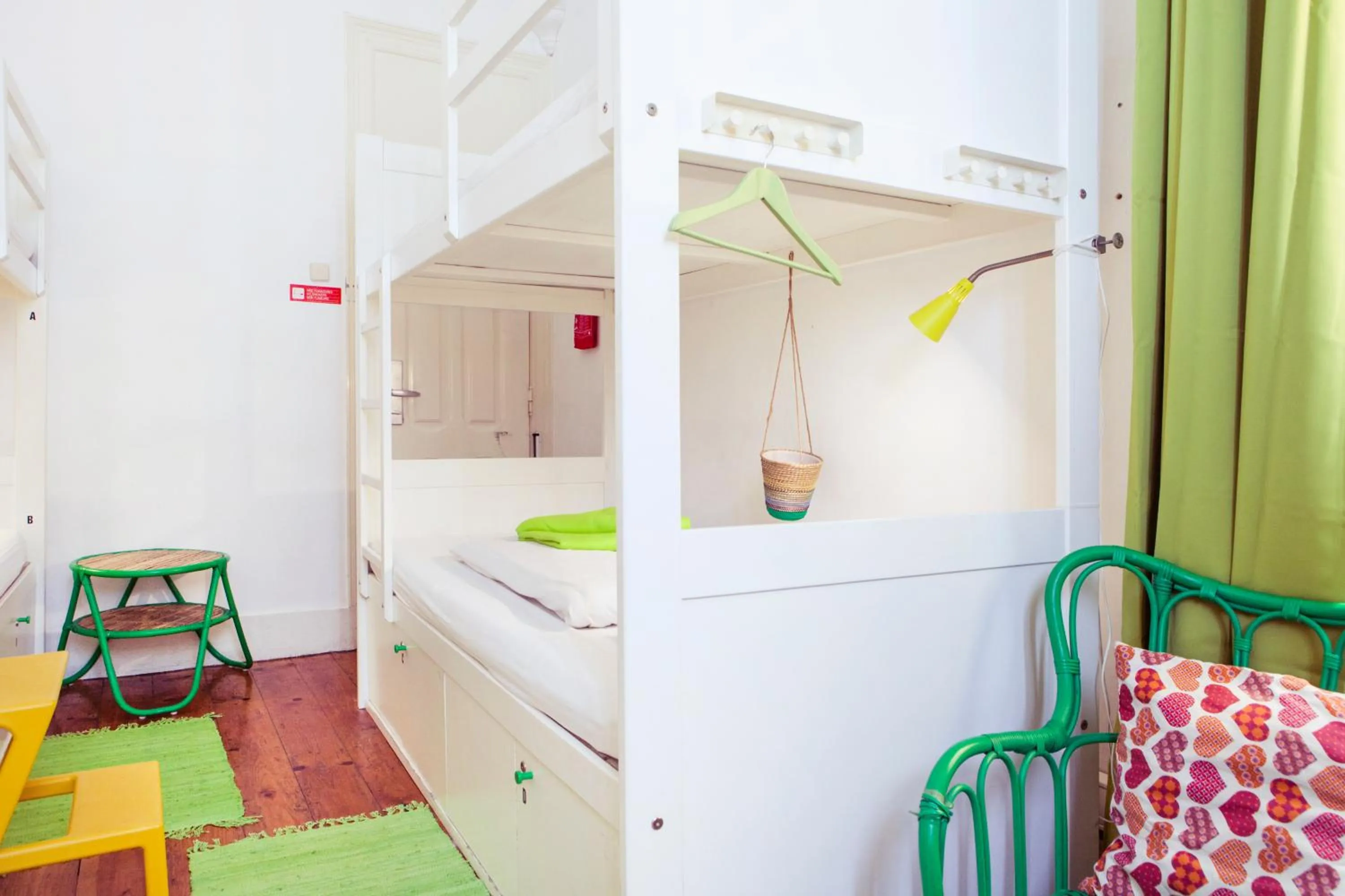 Bedroom, Bed in Lisbon Chillout Hostel