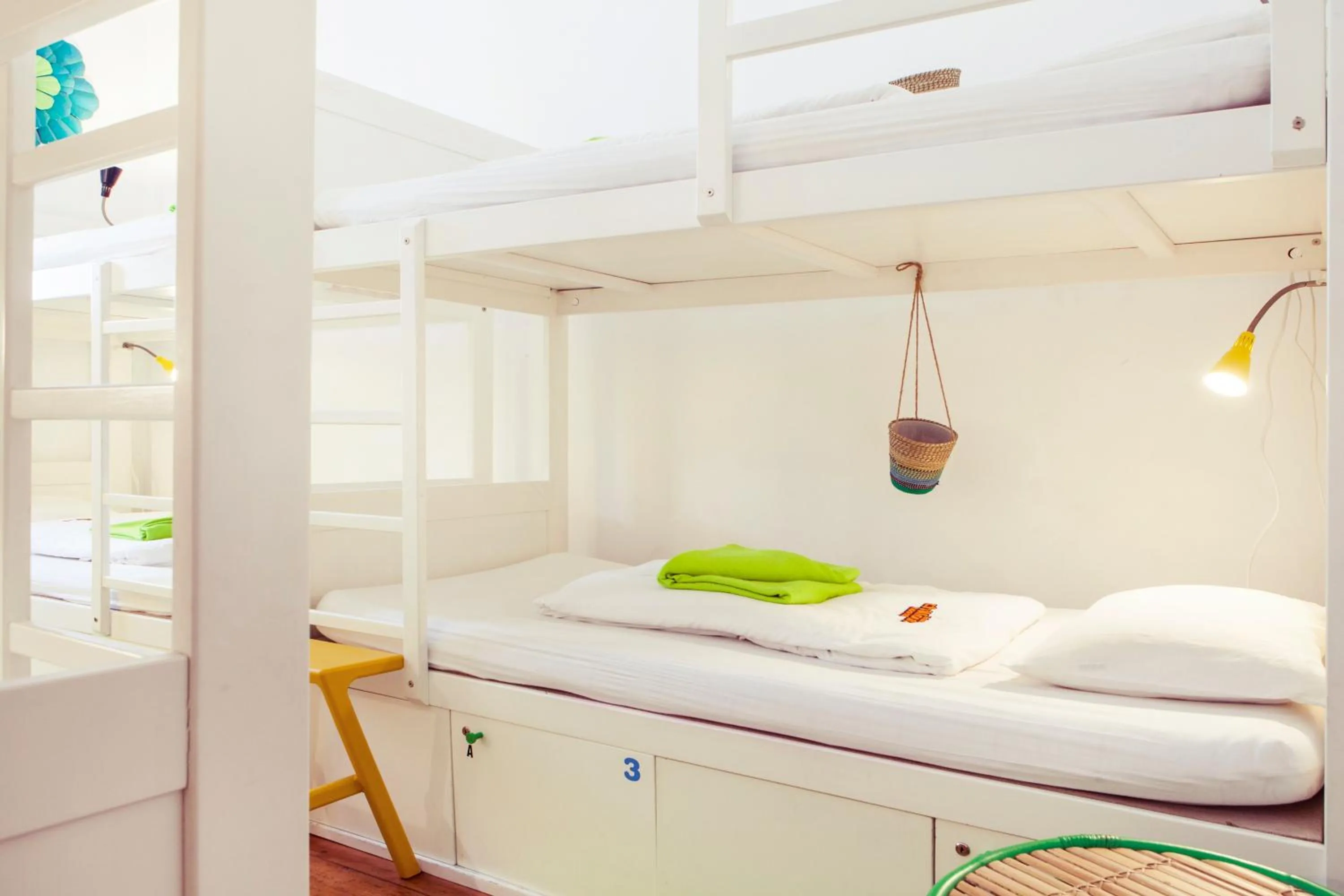 Bedroom, Bed in Lisbon Chillout Hostel