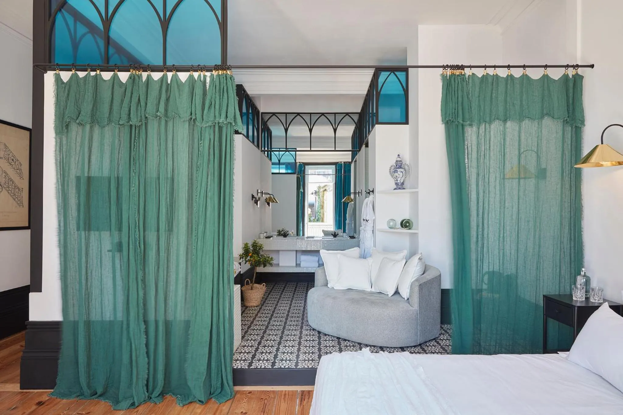 Bathroom, Bed in Cocorico Luxury House - Porto