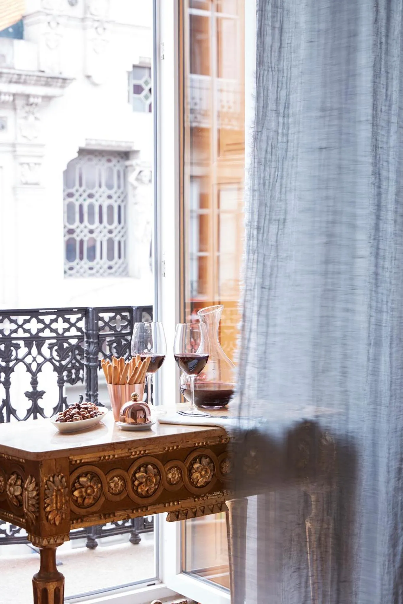 Alcoholic drinks in Cocorico Luxury House - Porto