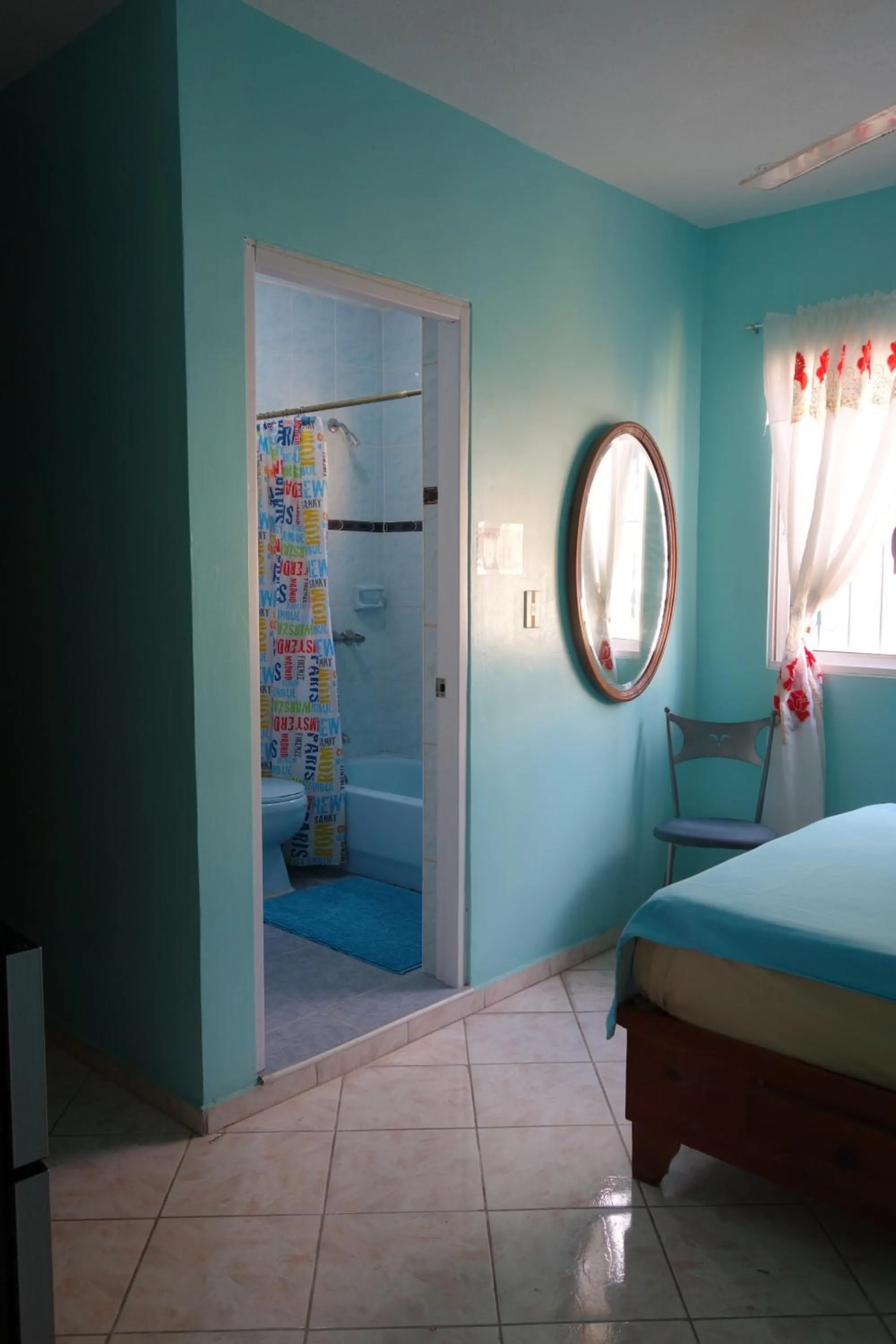 Shower, Bed in Casa Azul - Apartment