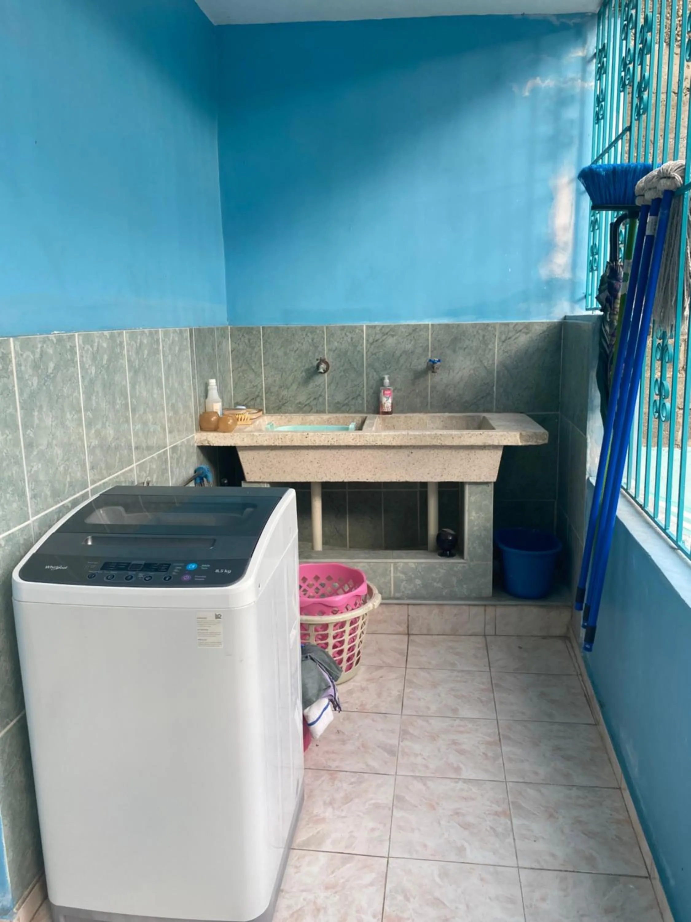washing machine in Casa Azul - Apartment
