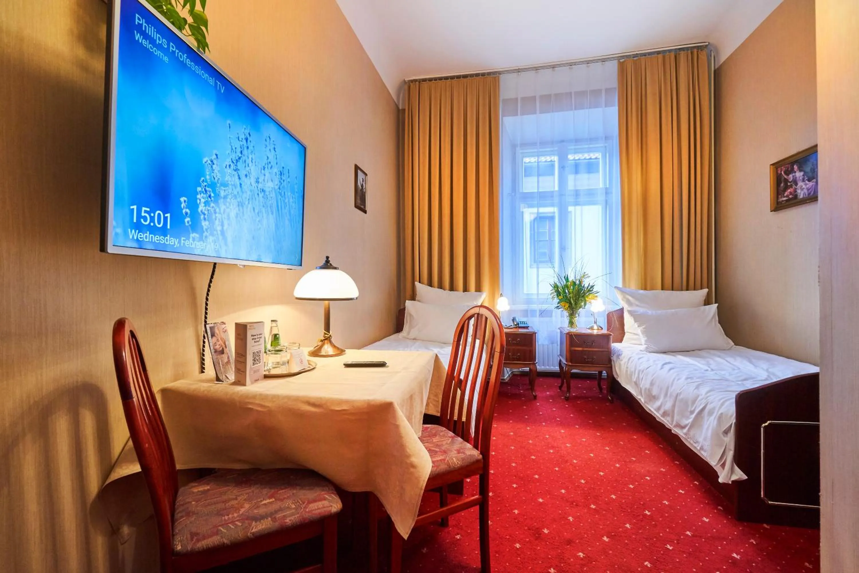 TV and multimedia, Bed in Pollera