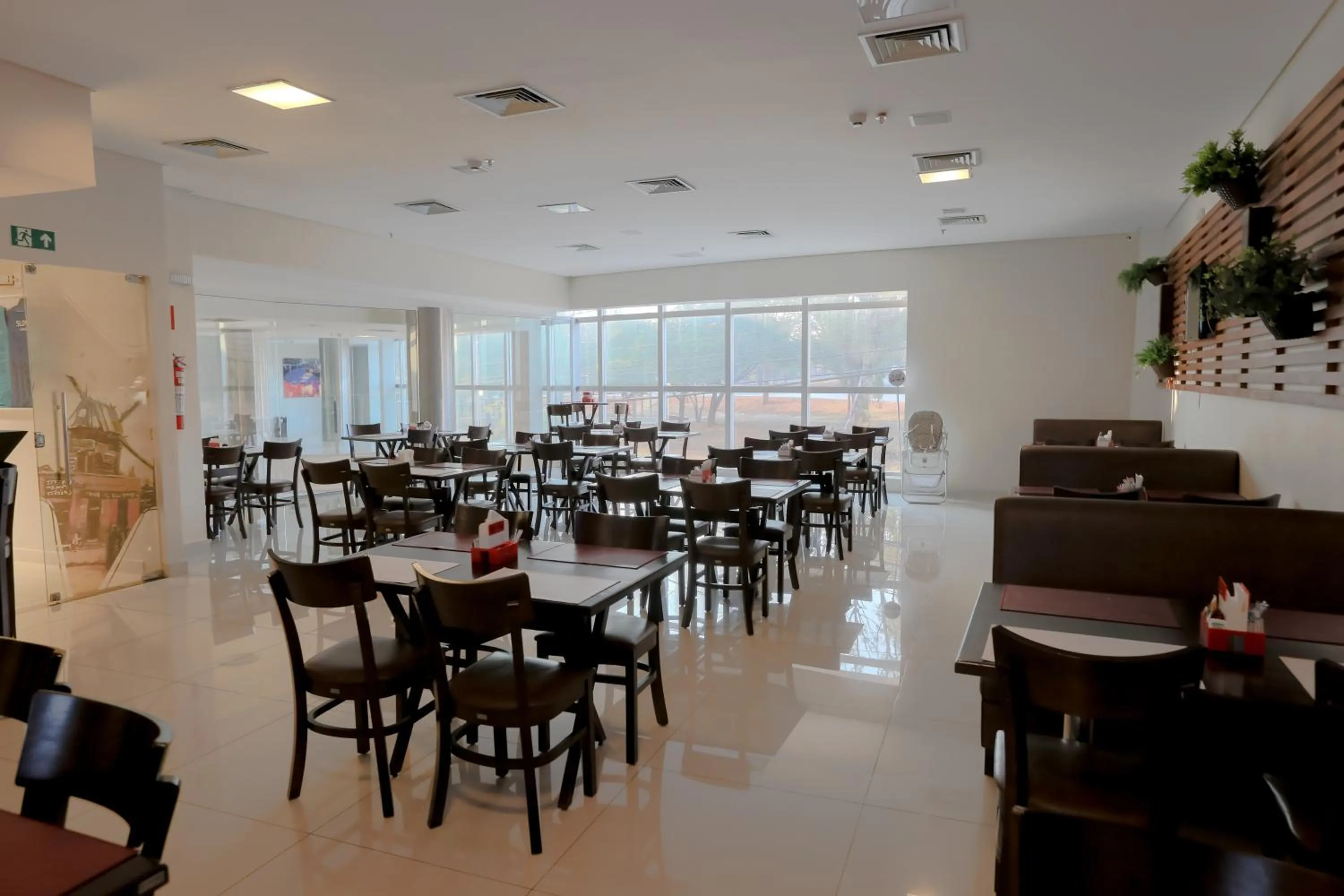 Restaurant/places to eat in Hotel Amsterdam Montes Claros