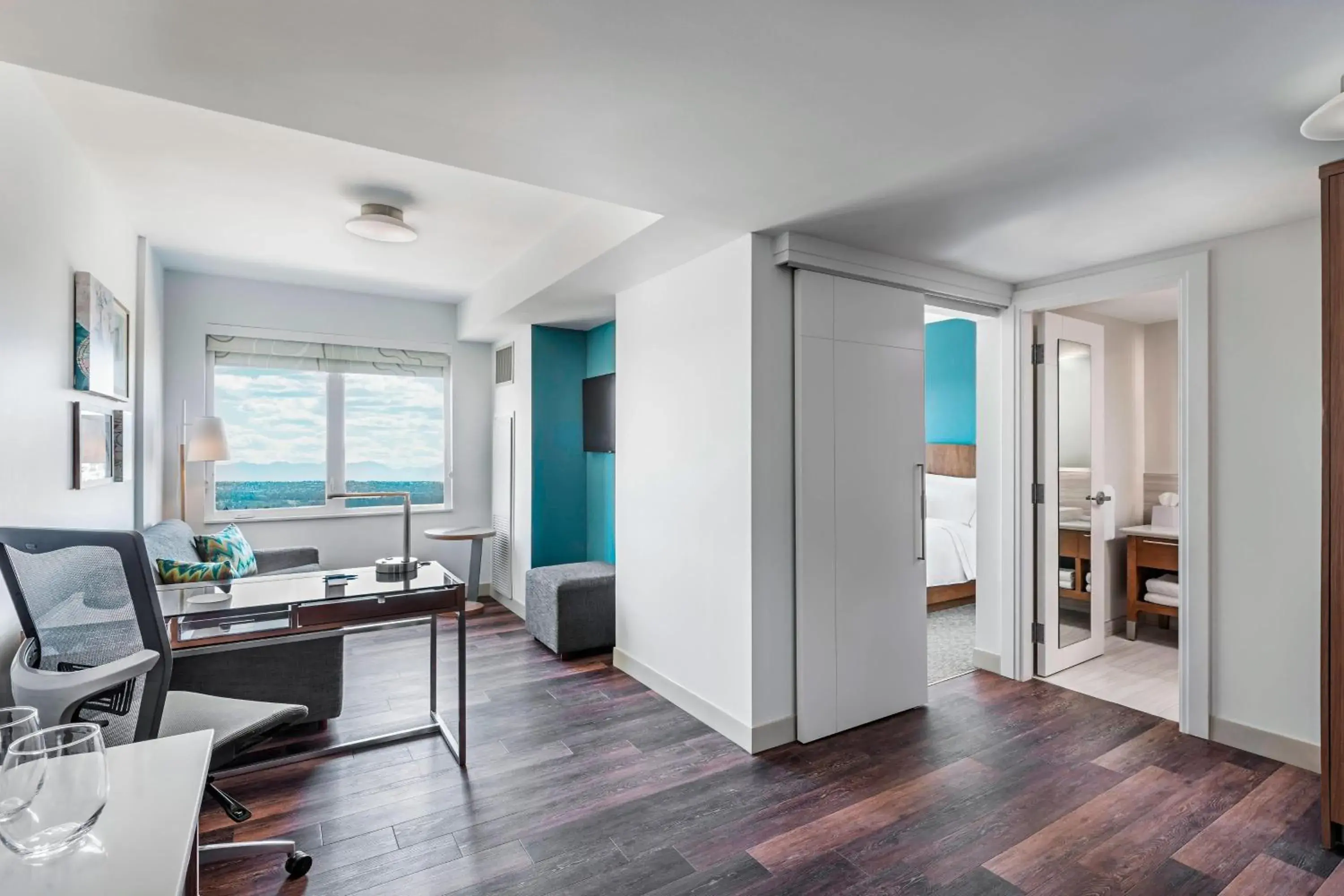 One-Bedroom King Suite in Element Calgary Airport One-Bedroom King Suite in Element Calgary Airport