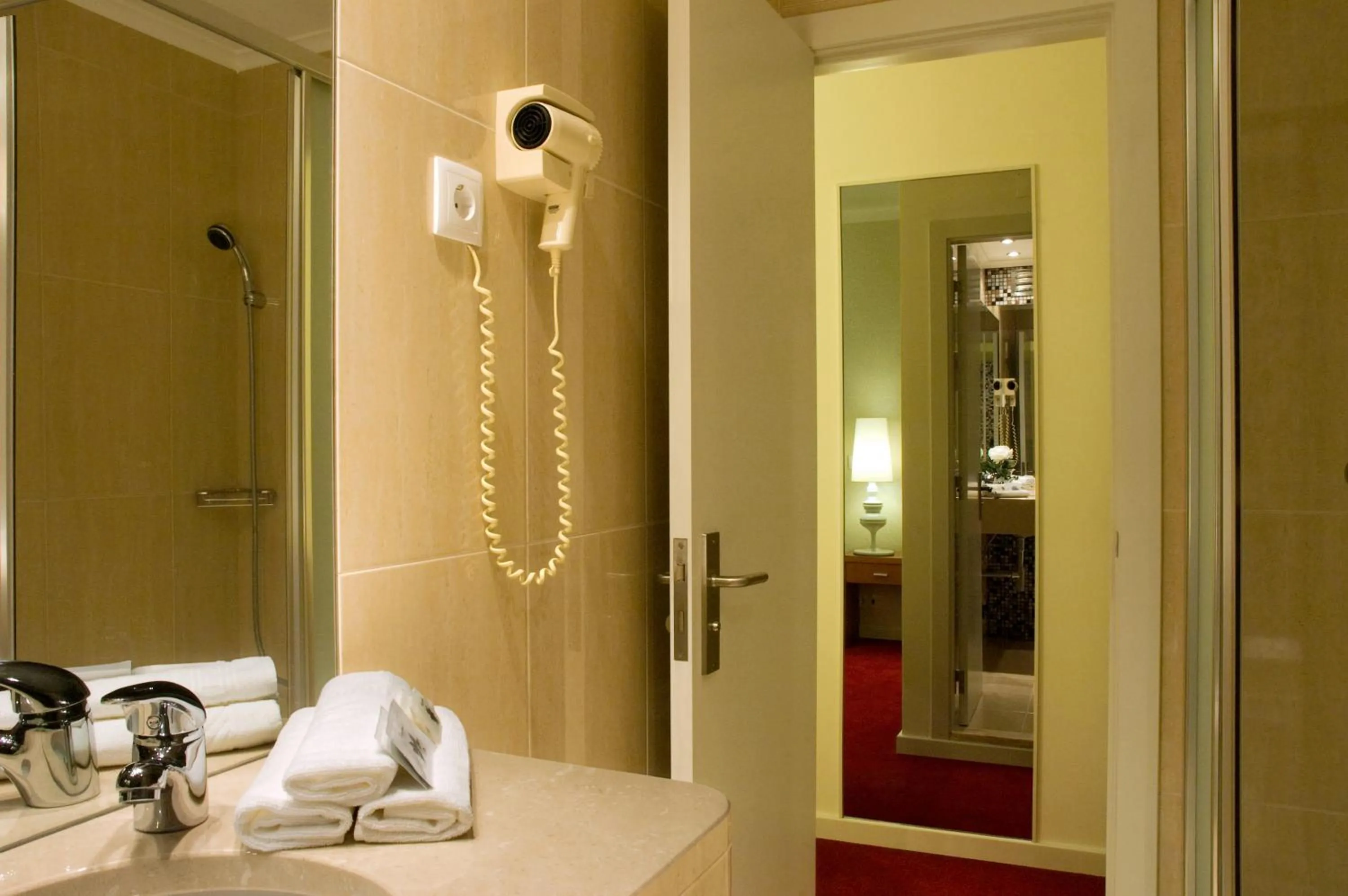 Toilet in Hotel Lagoa dos Pastorinhos