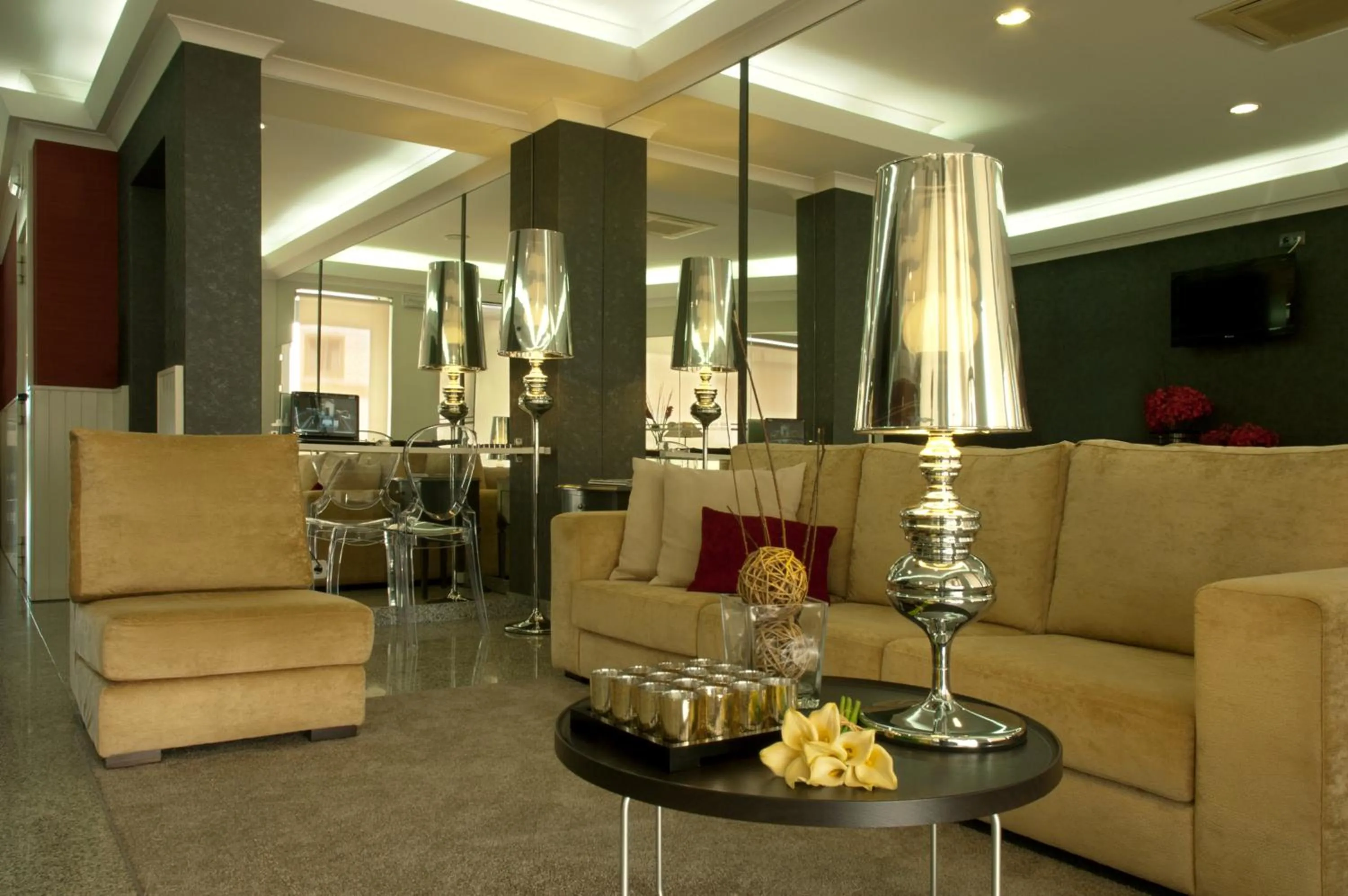 Lobby or reception in Hotel Lagoa dos Pastorinhos