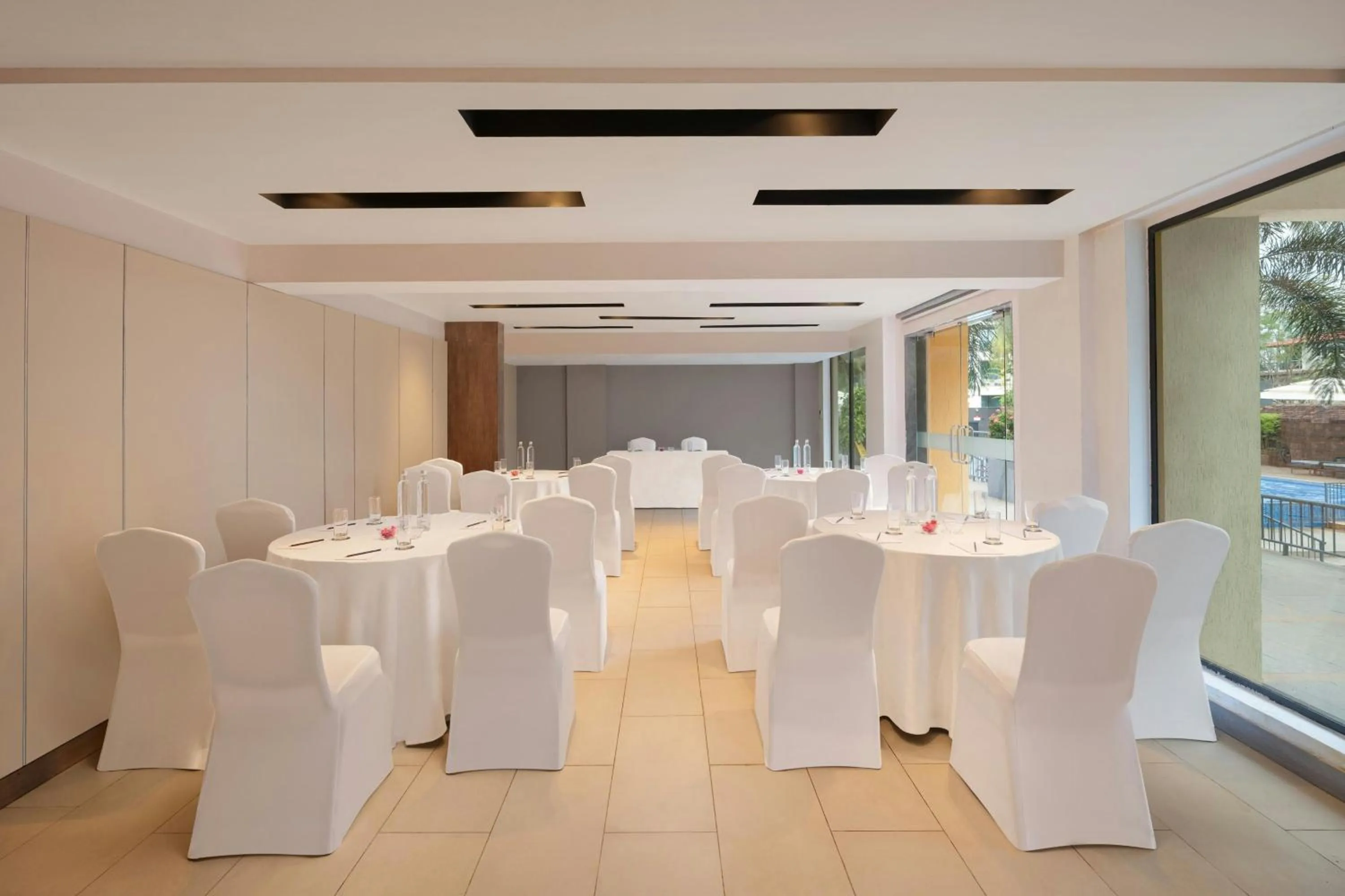 Meeting/conference room in Fairfield by Marriott Goa Anjuna