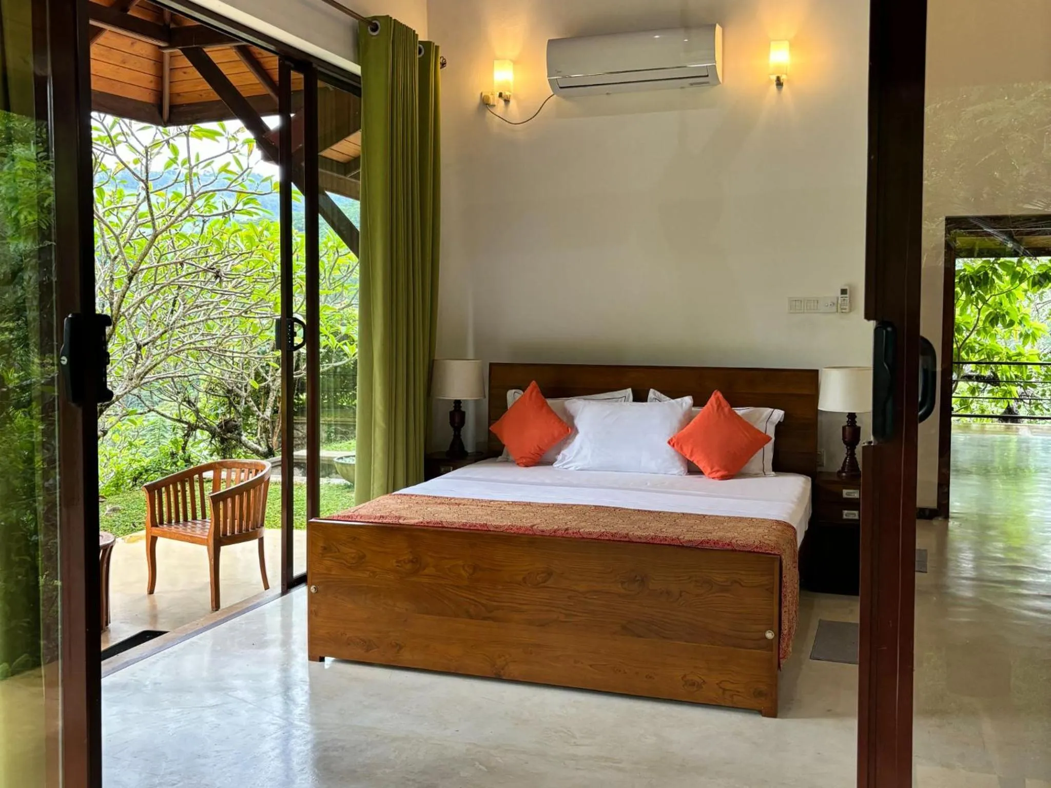 Bed in Aqua Dunhinda Villa