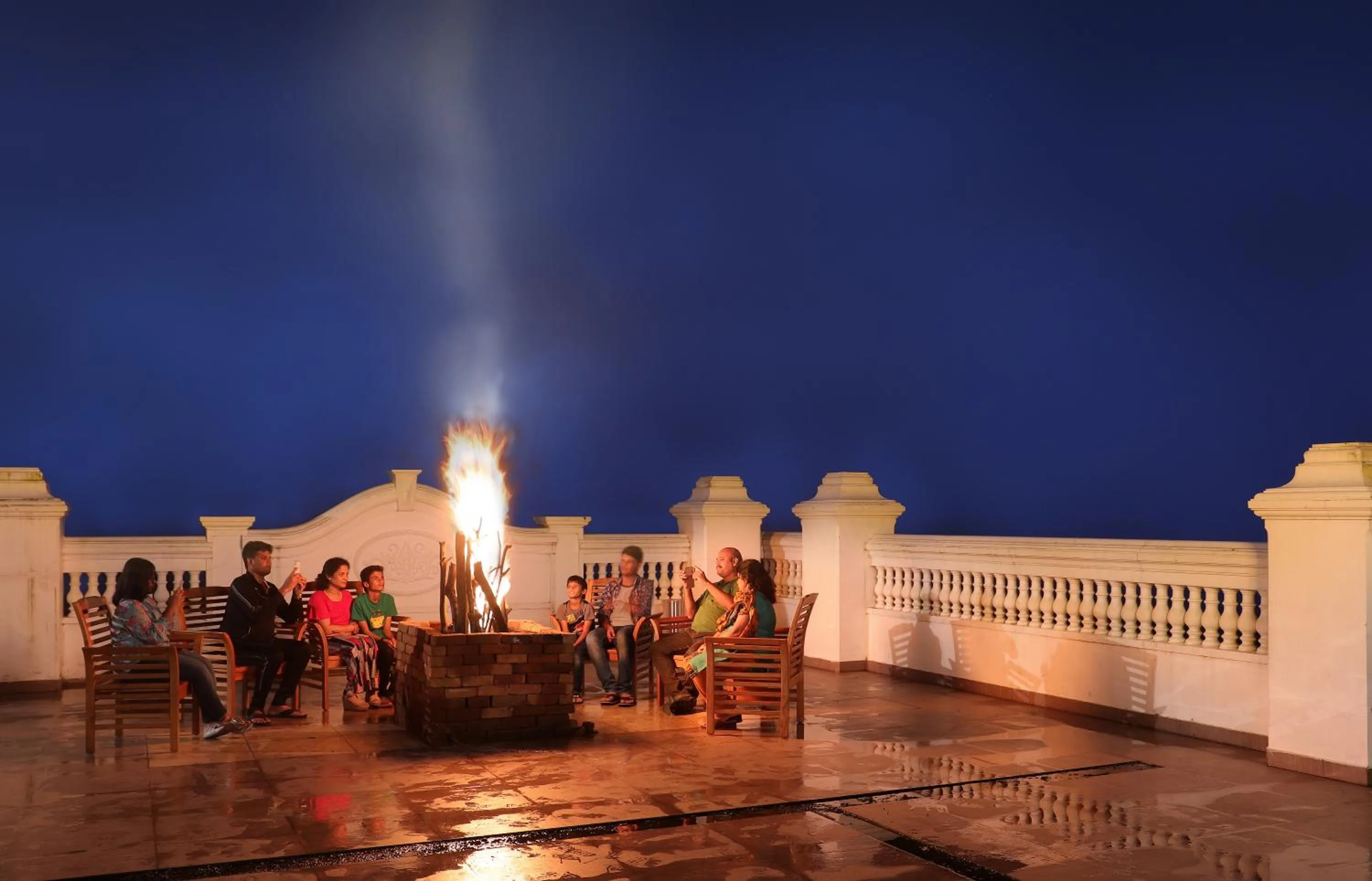 Entertainment in Amber Dale Luxury Hotel & Spa, Munnar