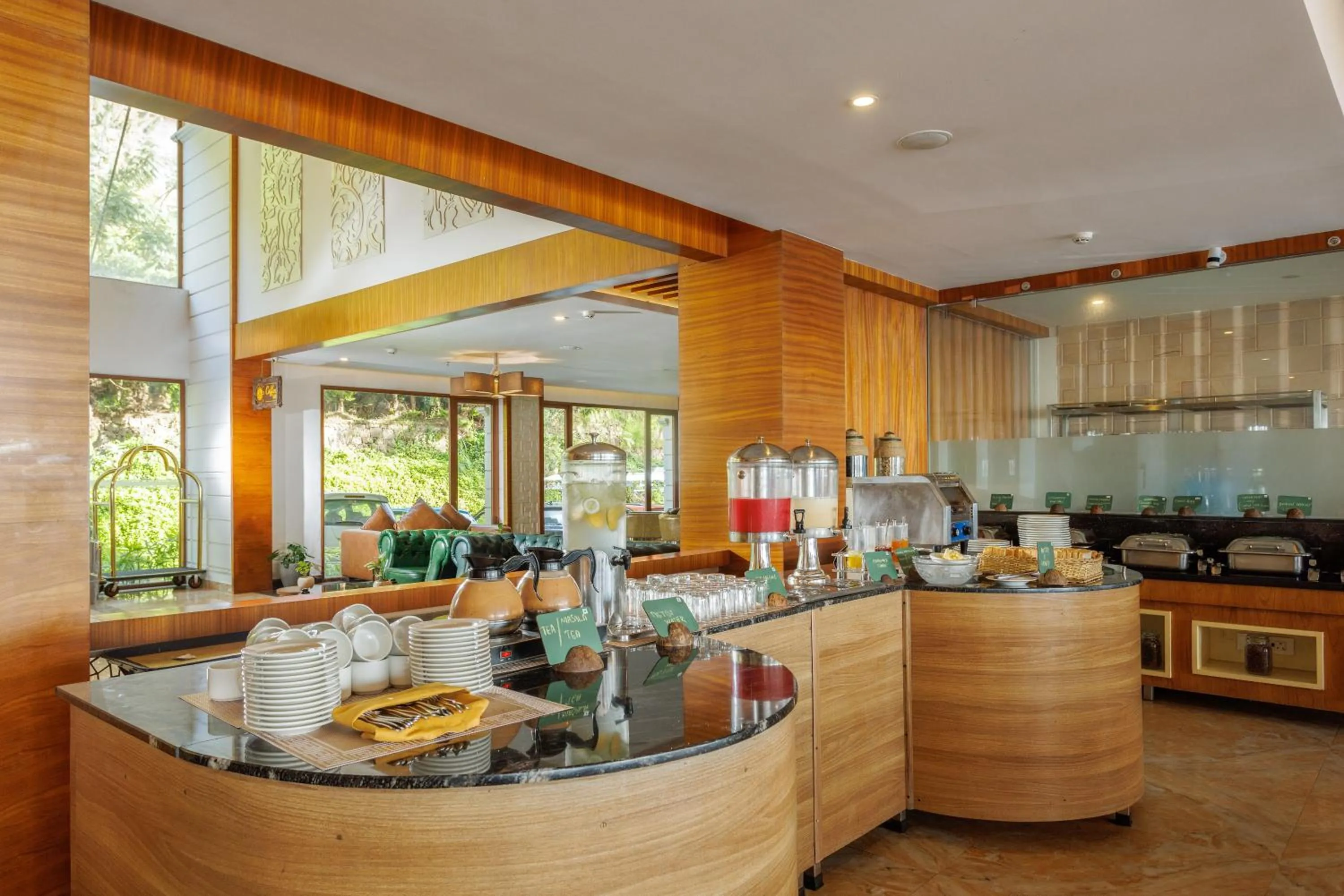 Restaurant/places to eat in Amber Dale Luxury Hotel & Spa, Munnar