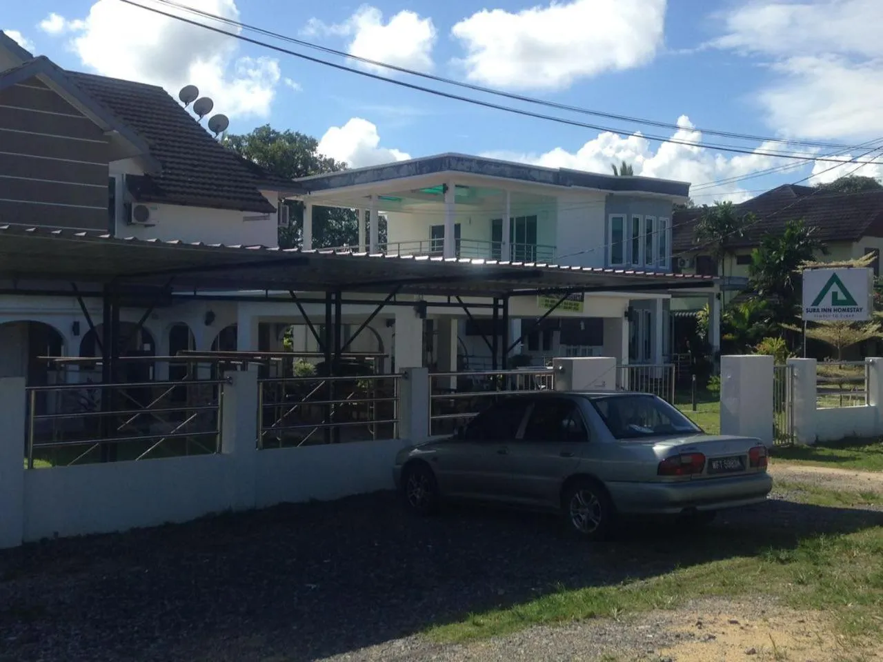 Property building in Sura Inn