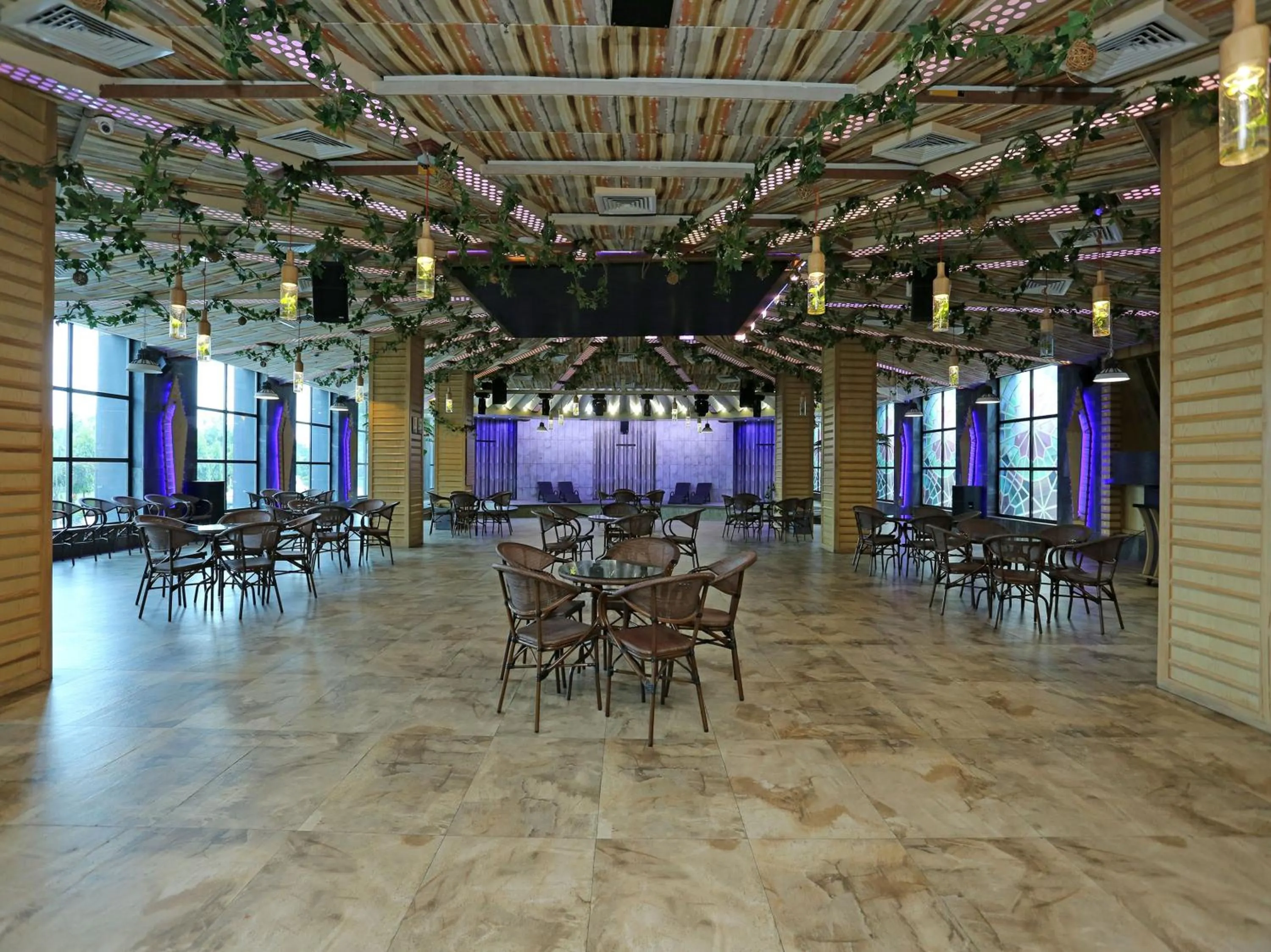 Restaurant/places to eat in Golden Blossom Imperial Resorts