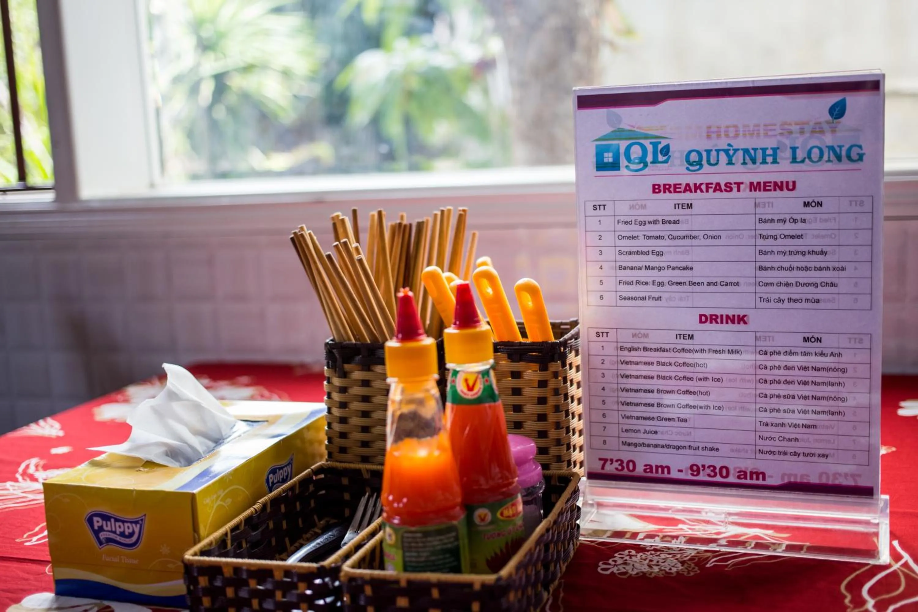 Restaurant/places to eat in Quynh Long Villa