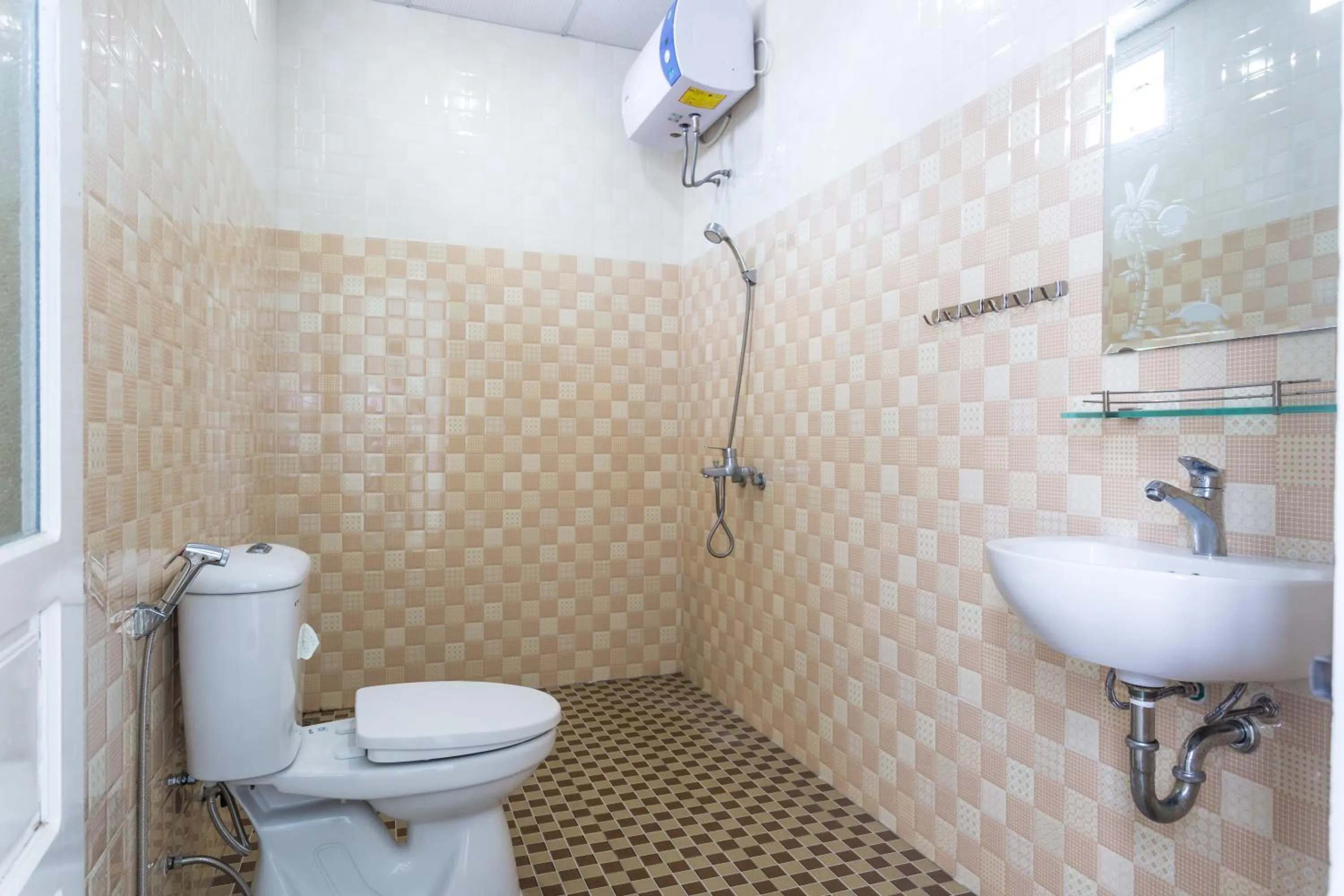 Toilet in Quynh Long Villa