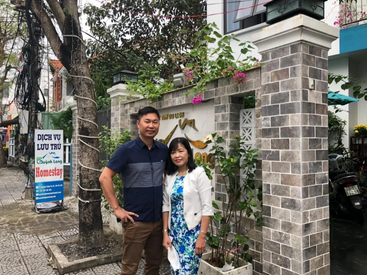 Staff in Quynh Long Villa