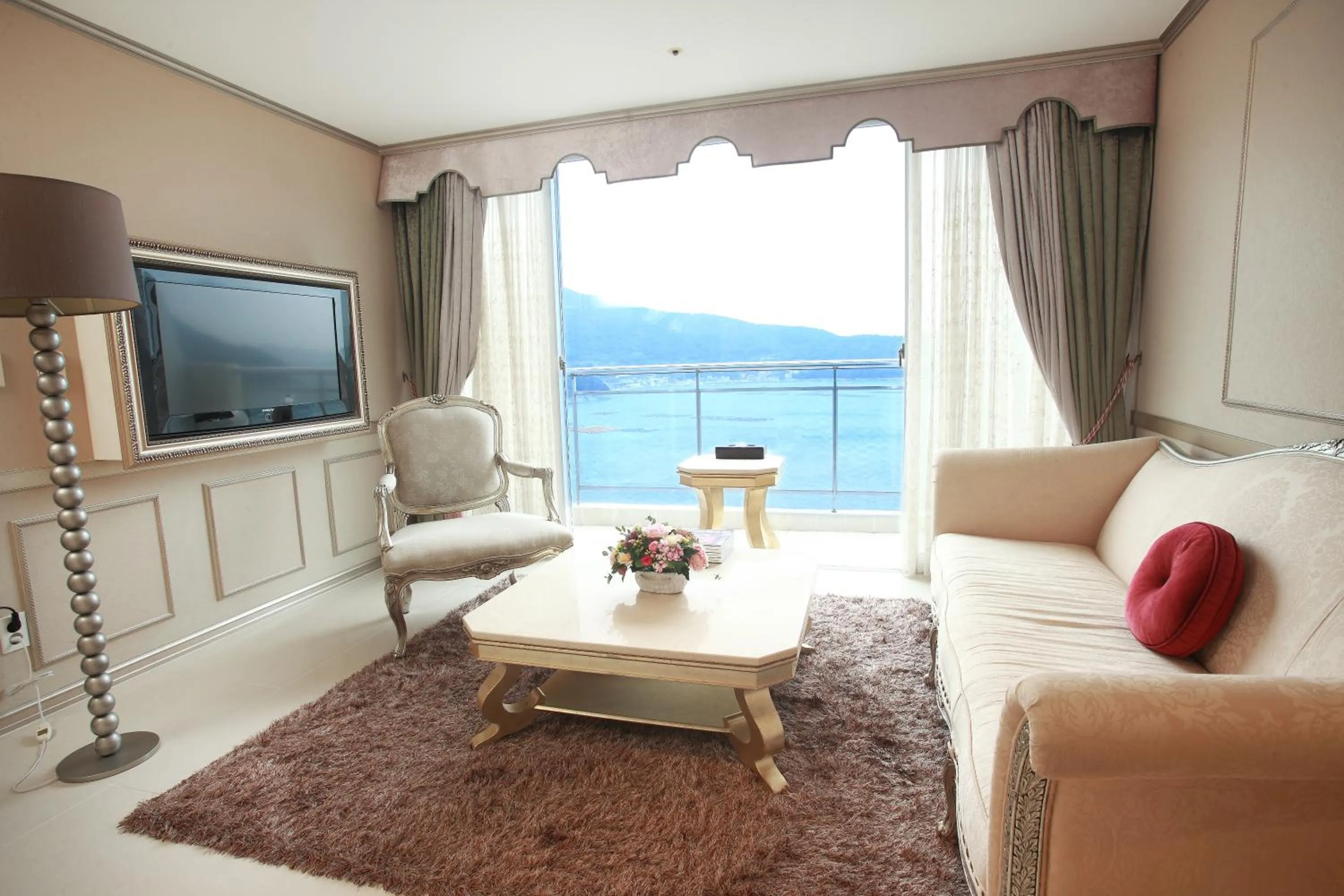 Sea view in Hotel Riviera Geoje