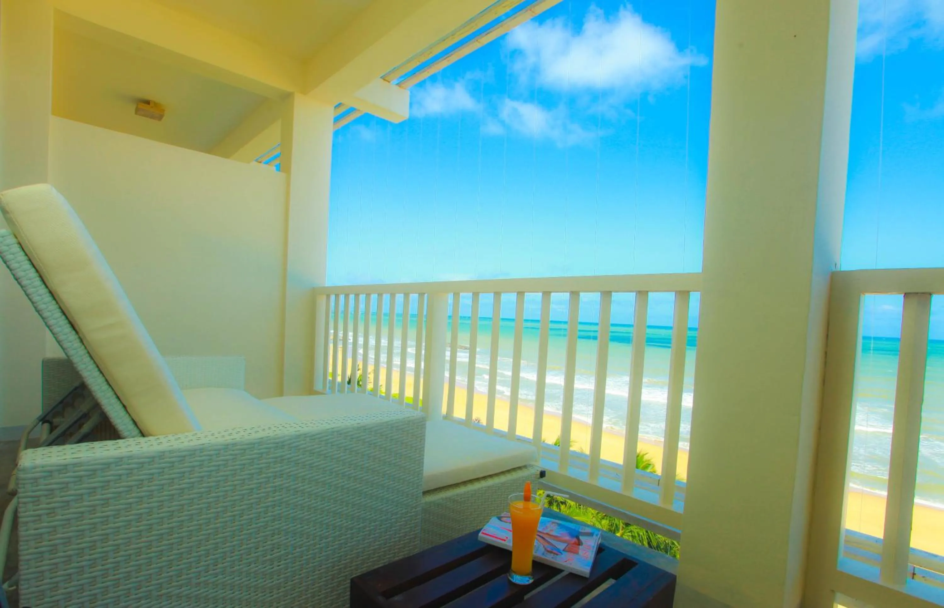 Balcony/Terrace in Beacon Beach Hotel Negombo