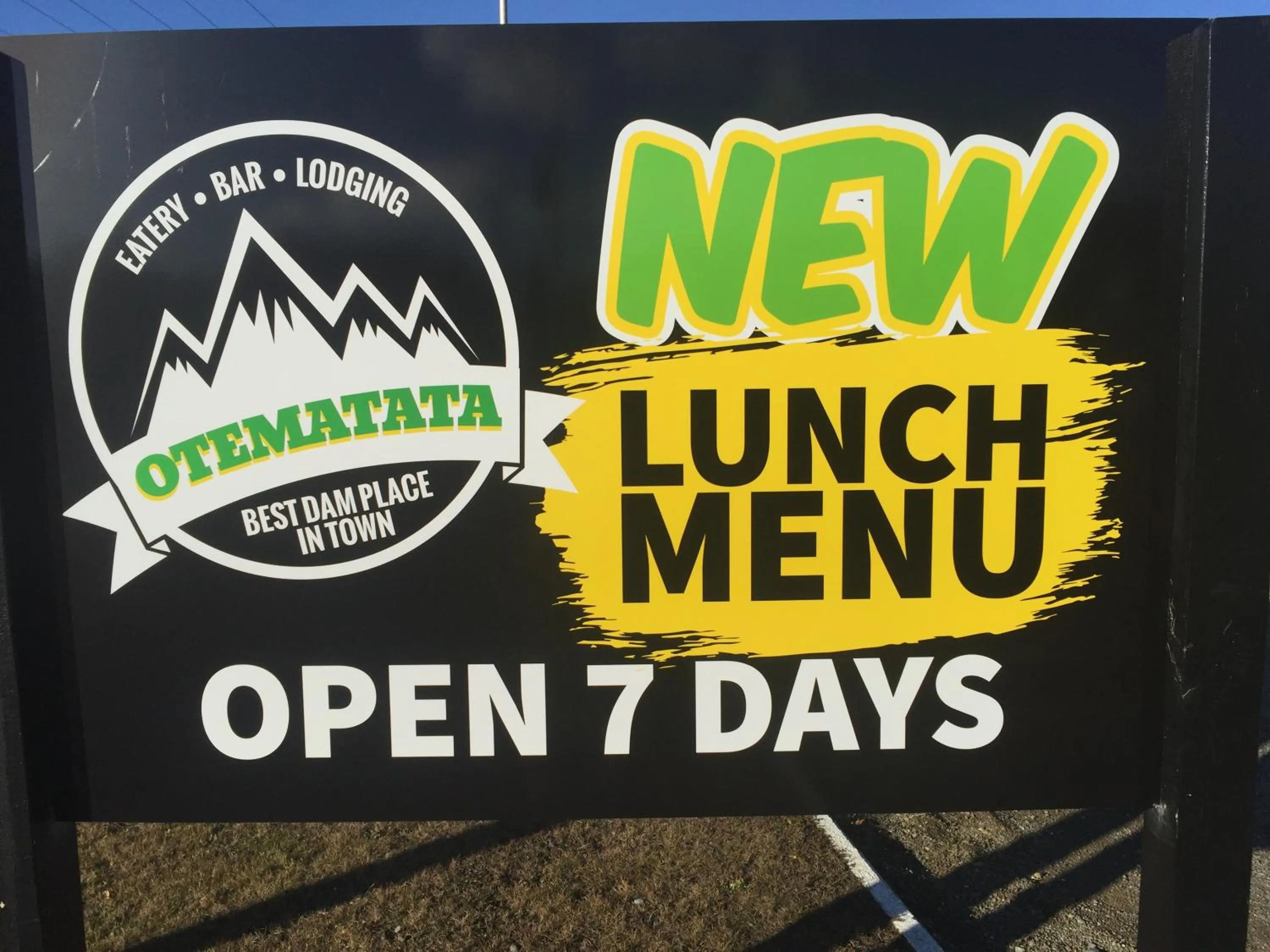 Logo/Certificate/Sign in Otematata's Best Dam Pub